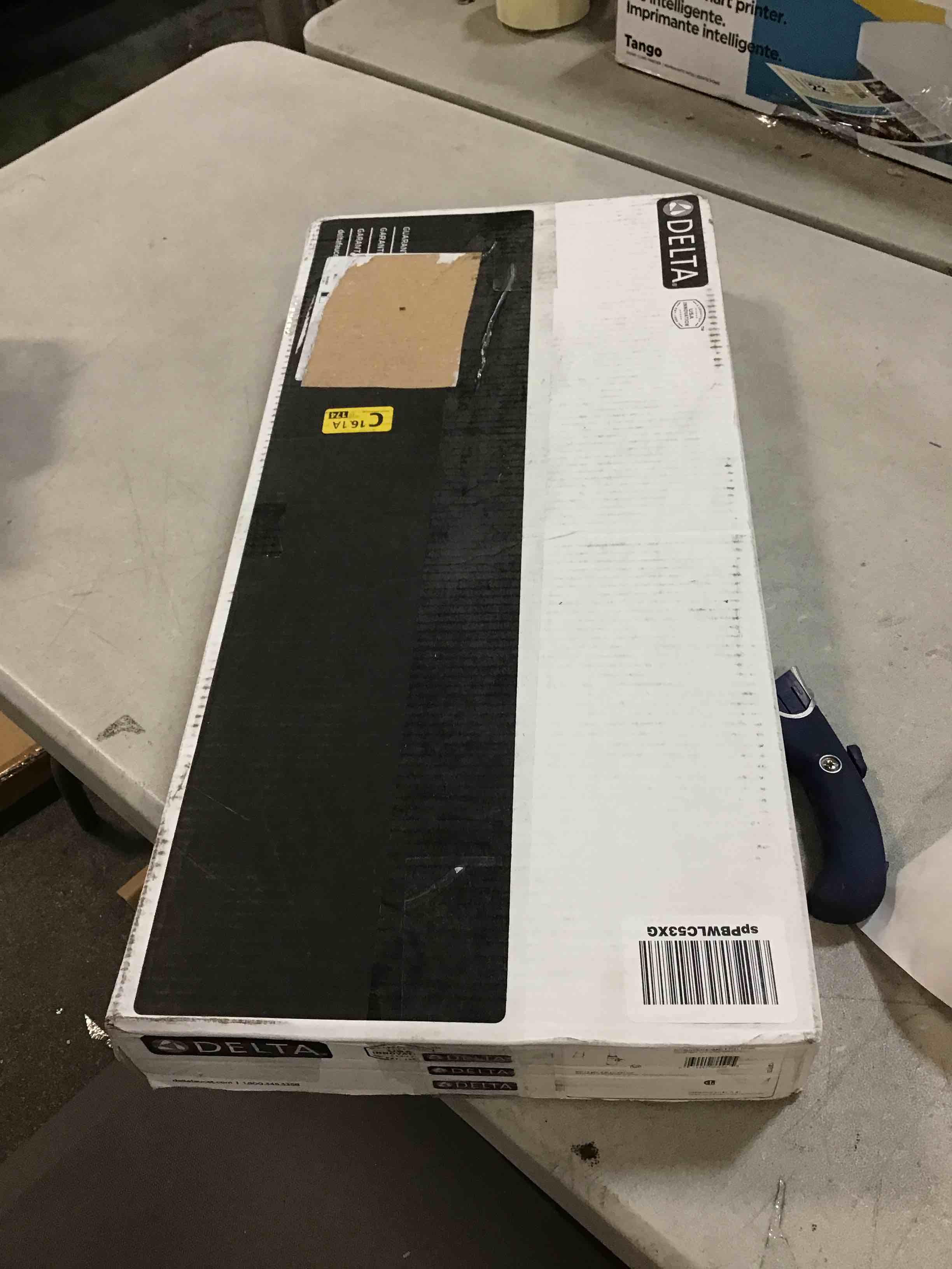 https://s3.amazonaws.com/lotting-images-prod/bidfta/RED6023565_1708462432425.jpeg