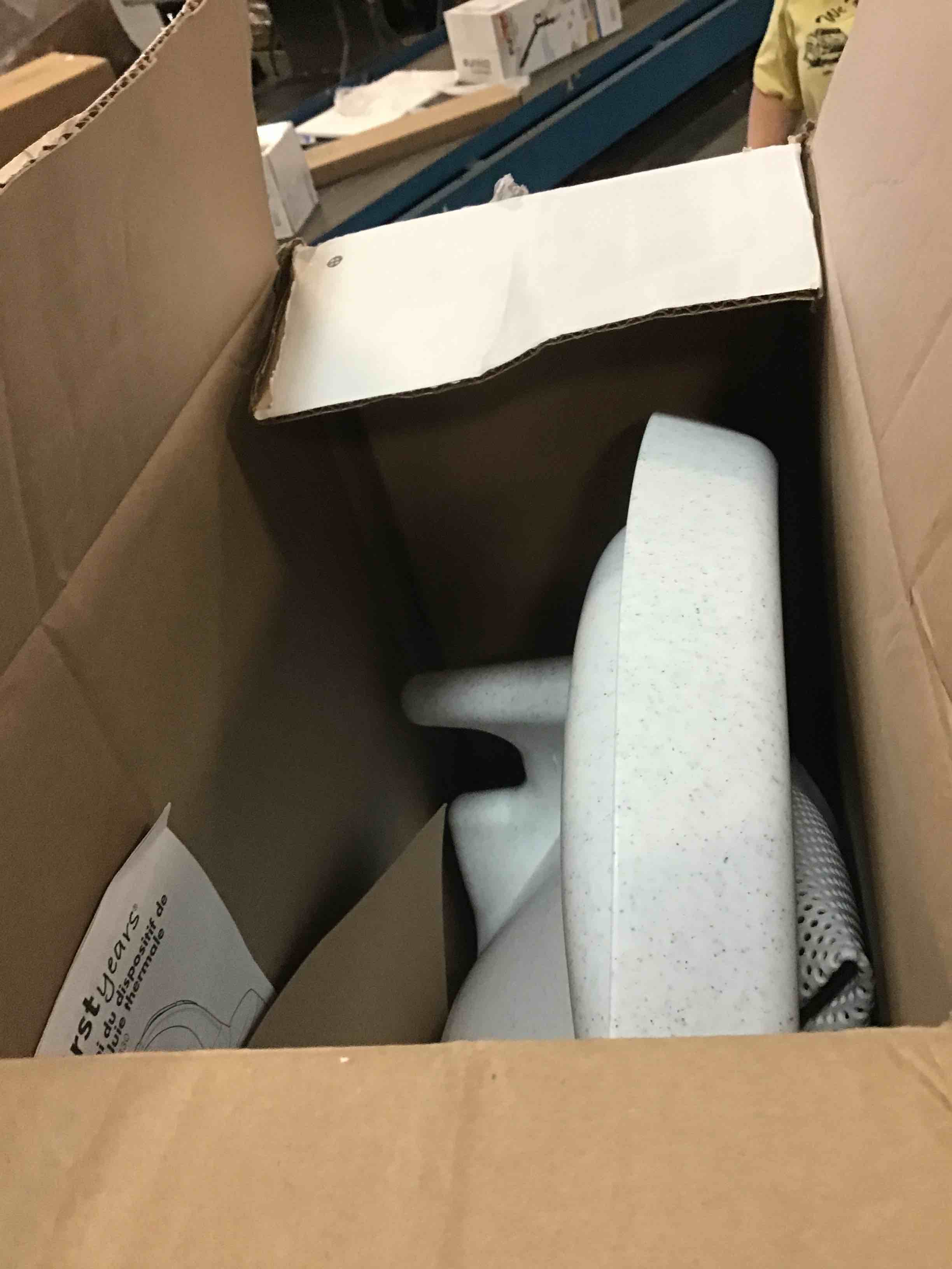 https://s3.amazonaws.com/lotting-images-prod/bidfta/RED6023724_1708539913375.jpeg