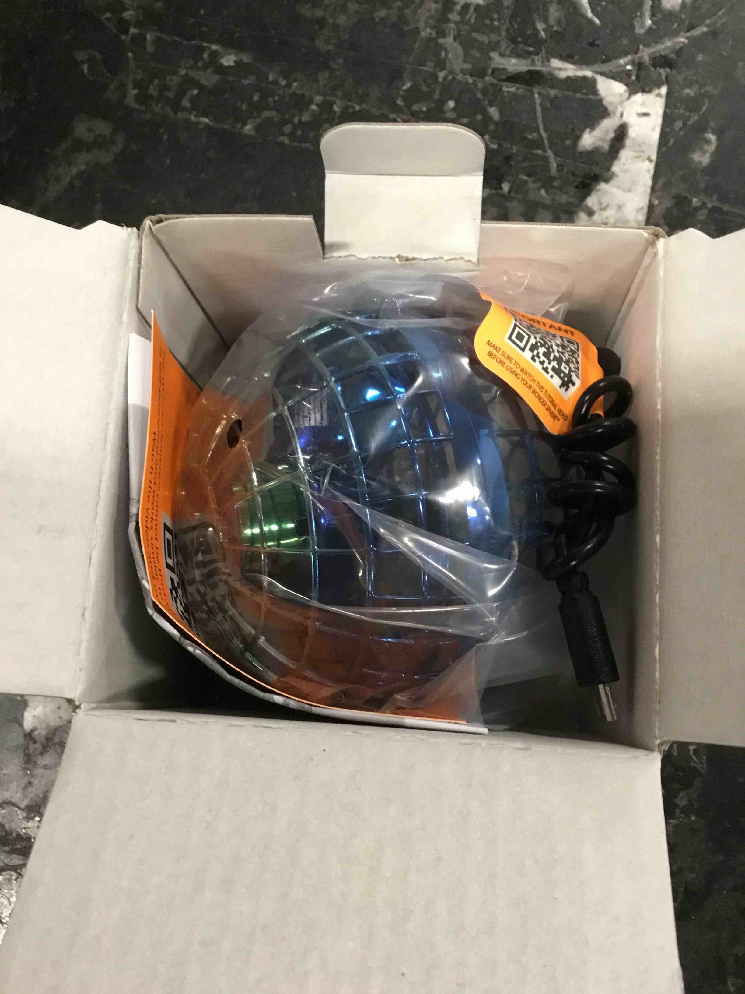 https://s3.amazonaws.com/lotting-images-prod/bidfta/RED6024589_1708624324849.jpeg