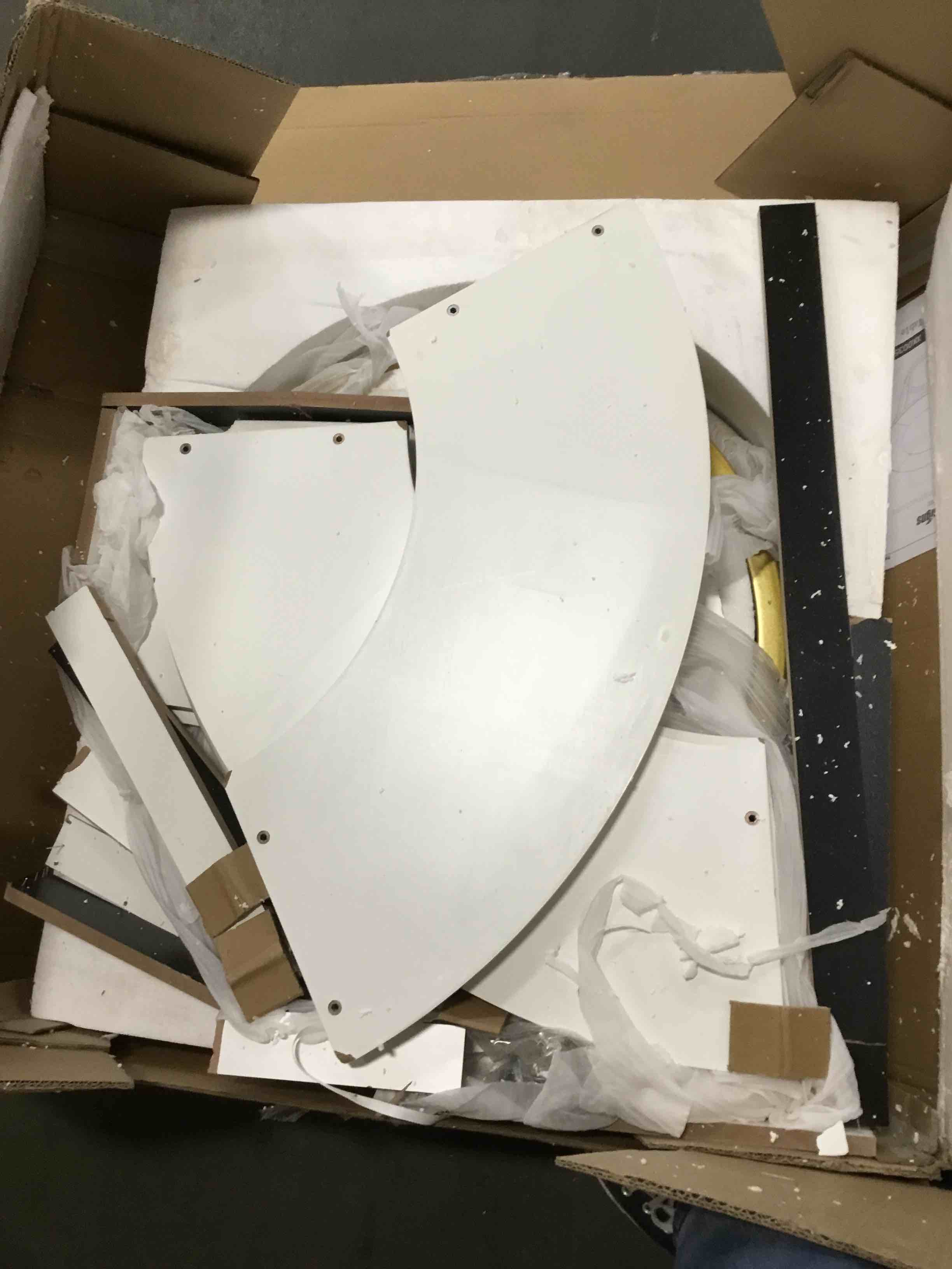 https://s3.amazonaws.com/lotting-images-prod/bidfta/RED6024732_1708712540186.jpeg