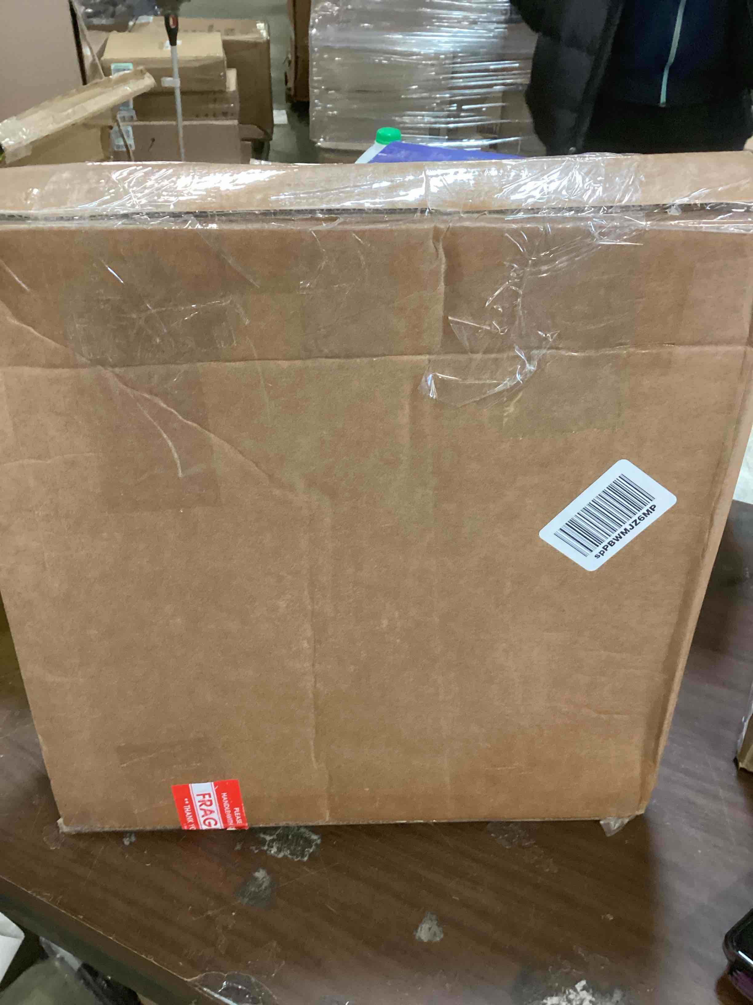https://s3.amazonaws.com/lotting-images-prod/bidfta/RED6026003_1708370927542.jpeg
