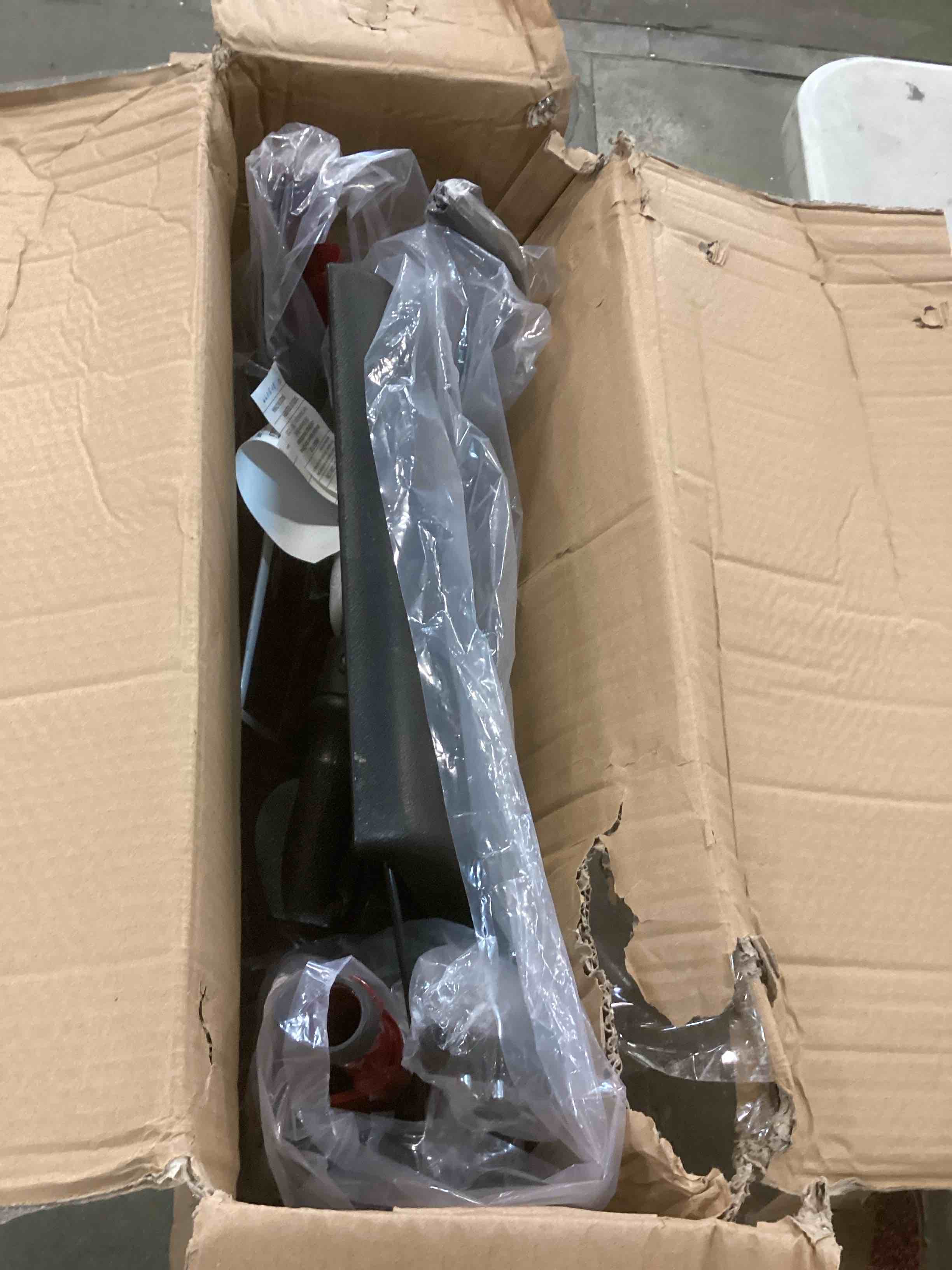 https://s3.amazonaws.com/lotting-images-prod/bidfta/RED6026193_1708447049863.jpeg