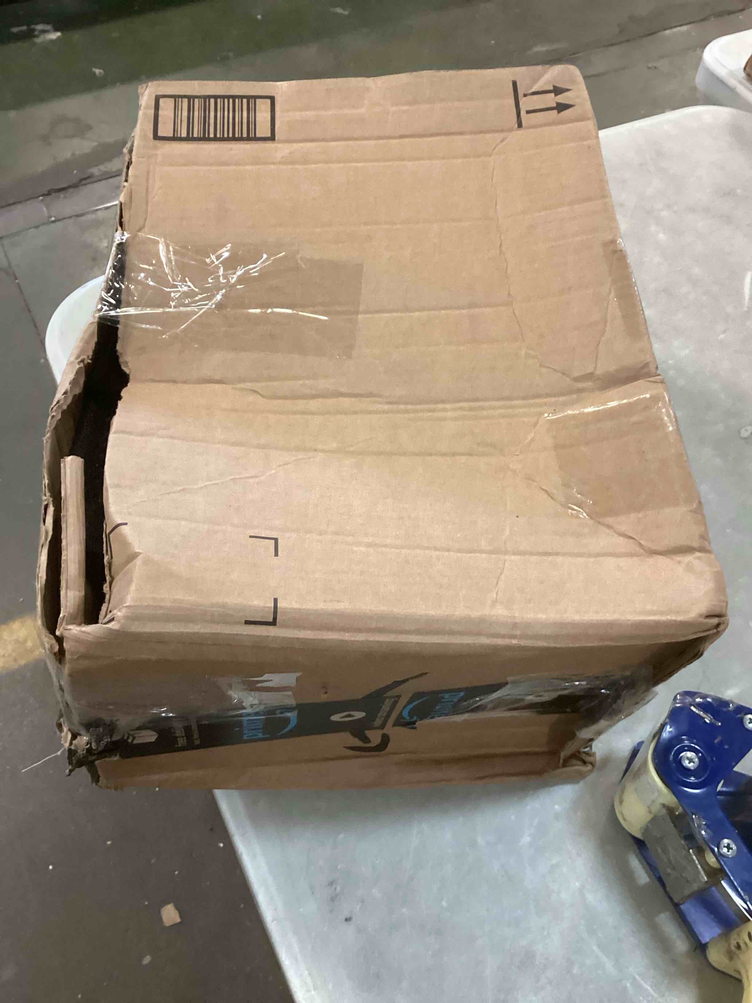 https://s3.amazonaws.com/lotting-images-prod/bidfta/RED6026195_1708447459367.jpeg