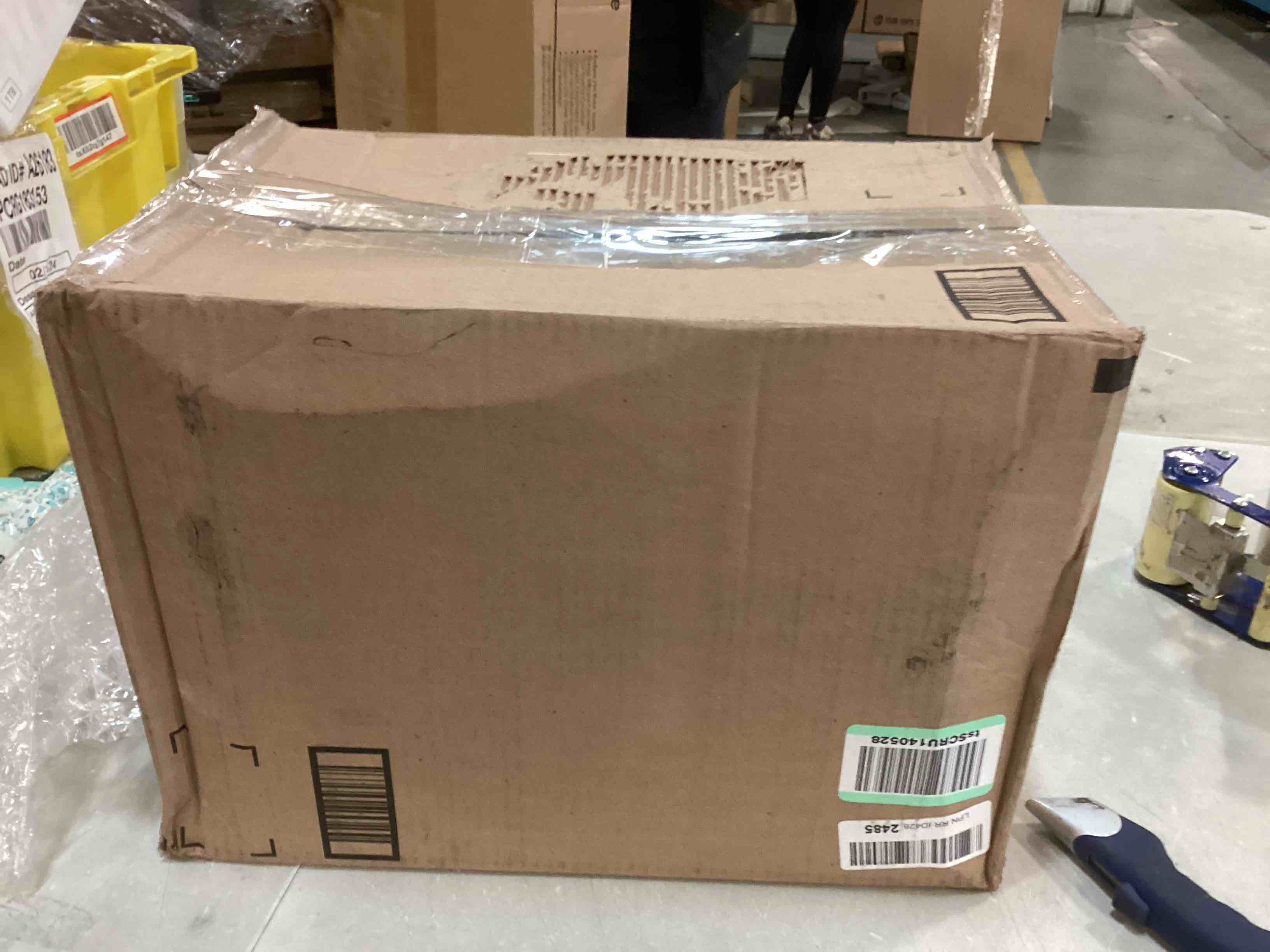https://s3.amazonaws.com/lotting-images-prod/bidfta/RED6026348_1708521495268.jpeg