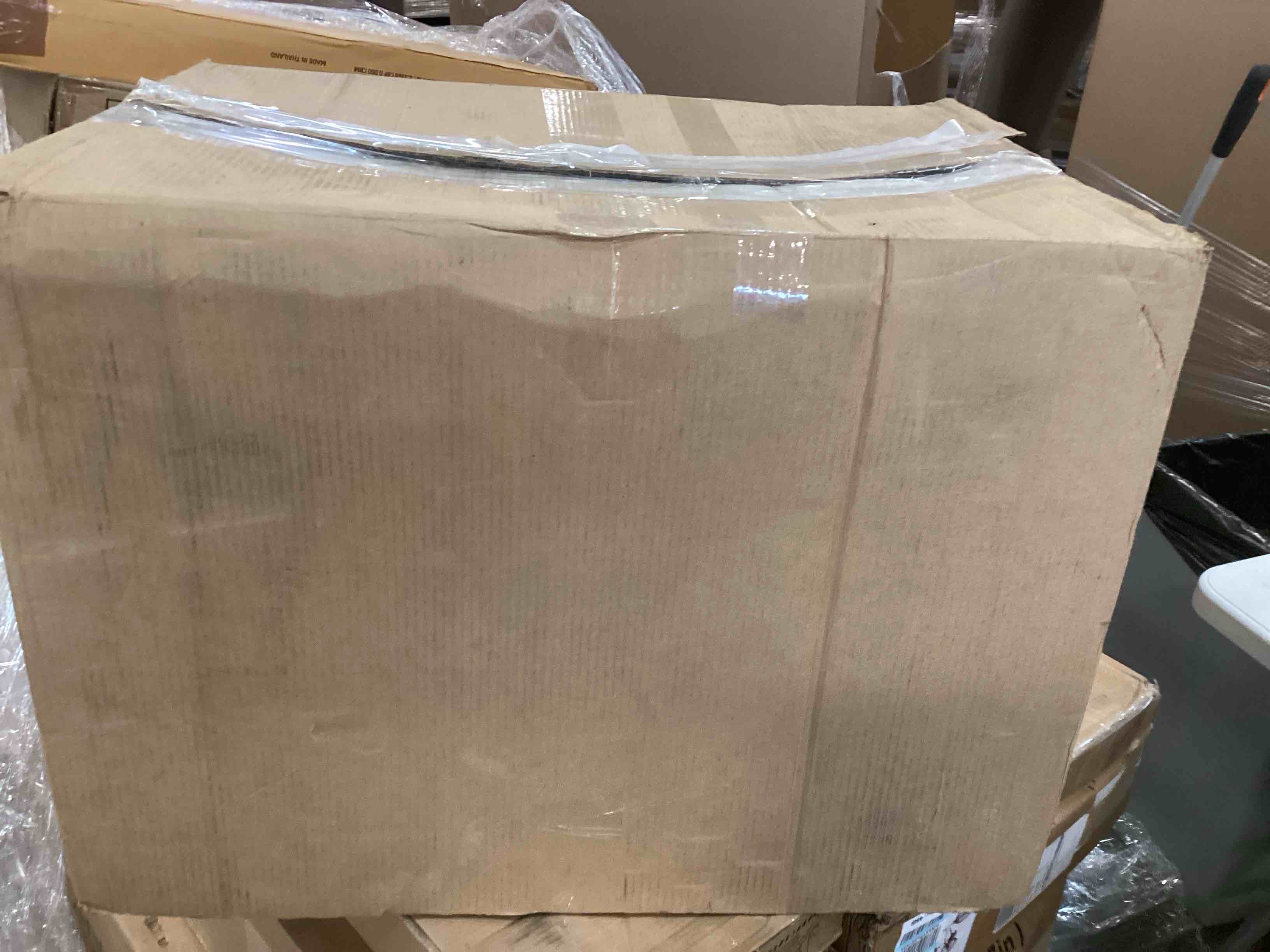 https://s3.amazonaws.com/lotting-images-prod/bidfta/RED6026374_1708524330243.jpeg