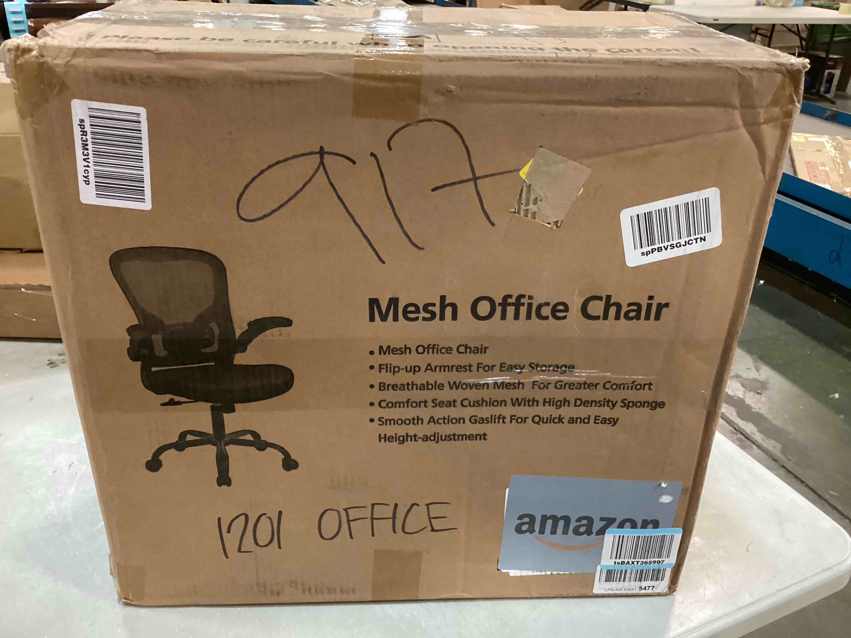 https://s3.amazonaws.com/lotting-images-prod/bidfta/RED6026527_1708544565935.jpeg