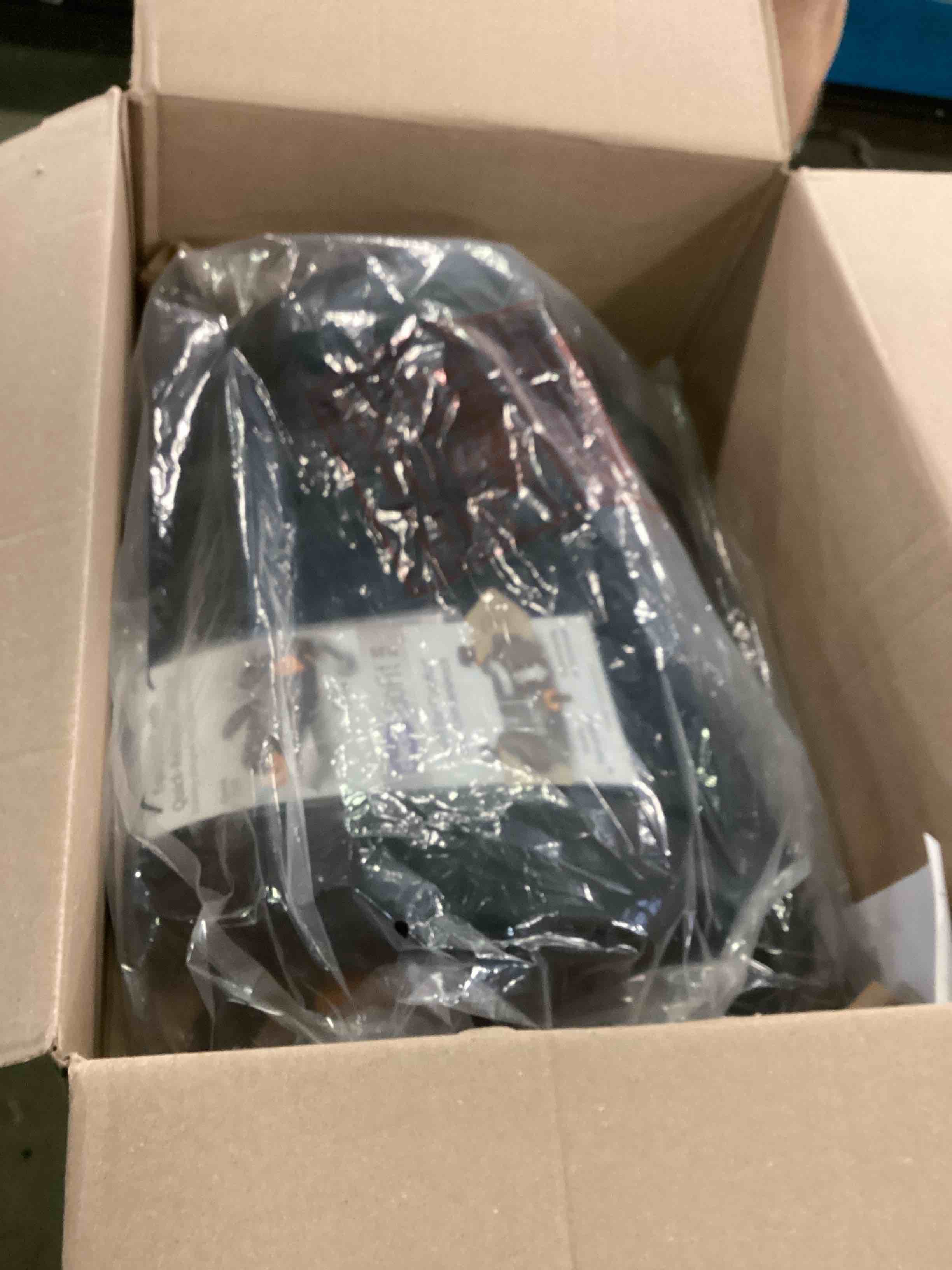 https://s3.amazonaws.com/lotting-images-prod/bidfta/RED6027052_1708951089627.jpeg