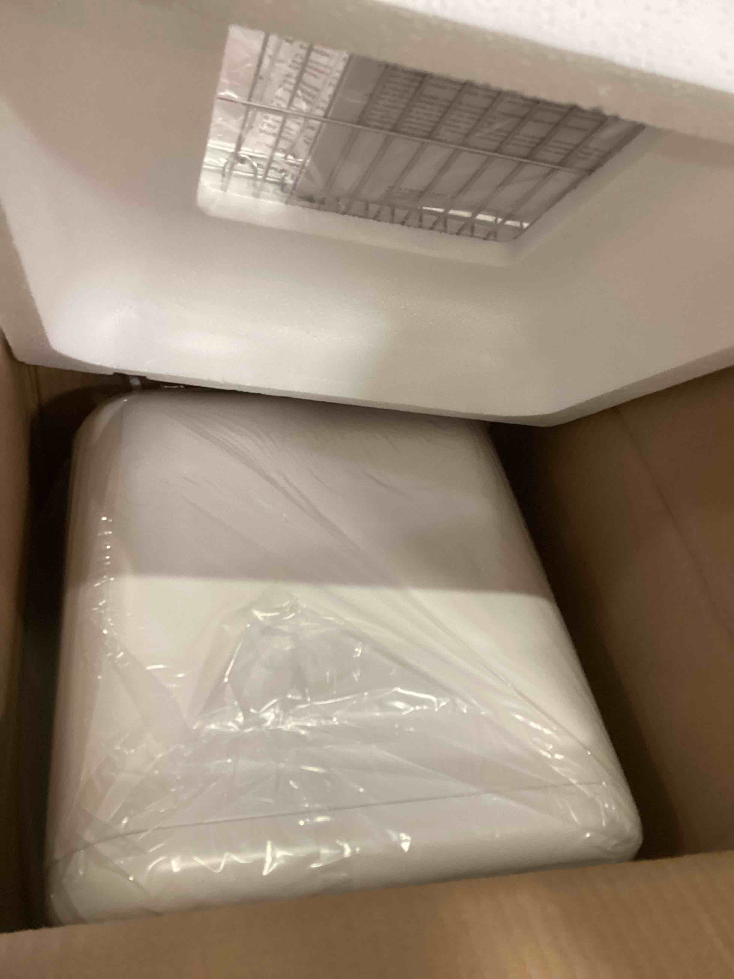 https://s3.amazonaws.com/lotting-images-prod/bidfta/RED6027071_1708952619699.jpeg