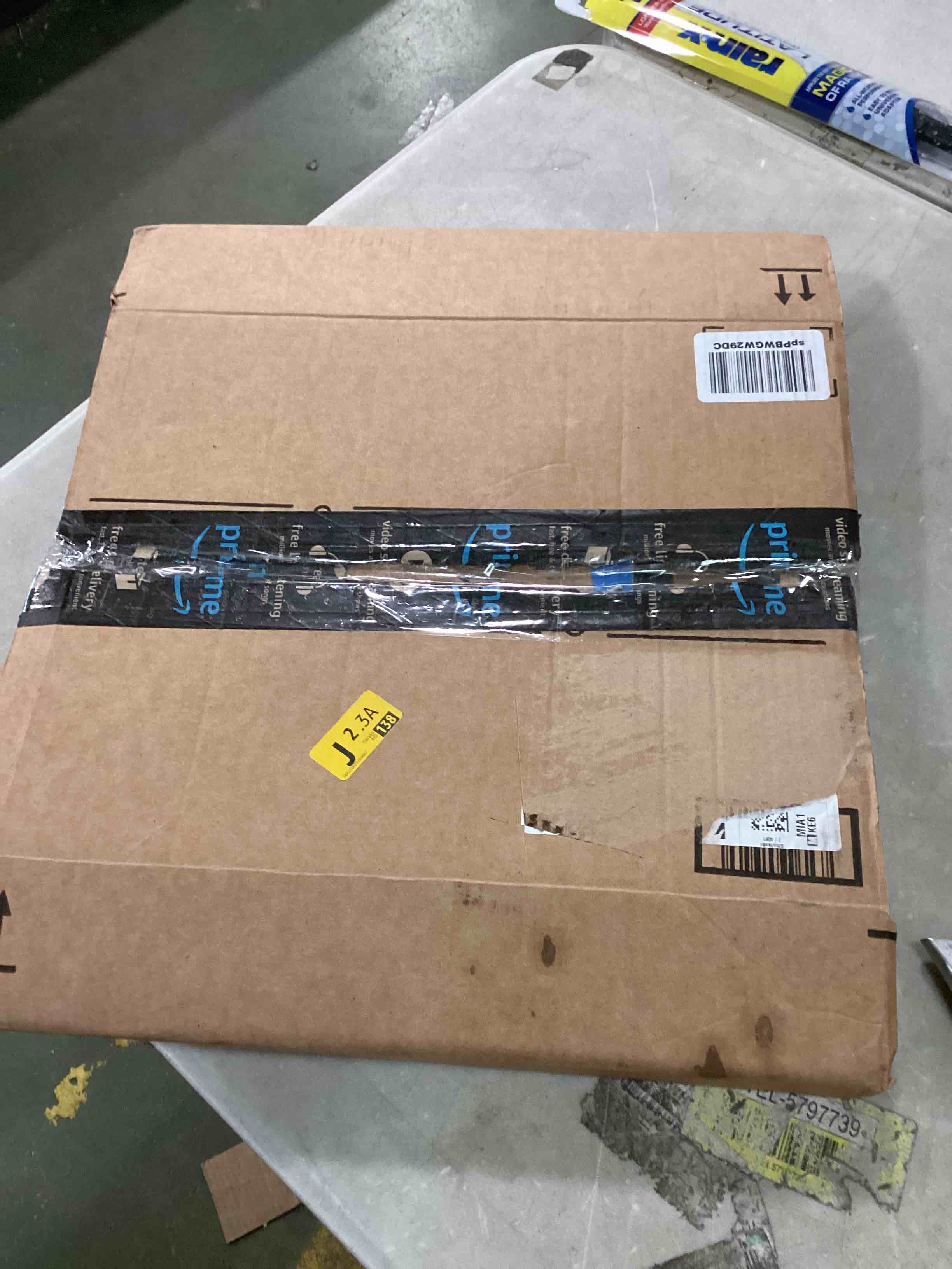 https://s3.amazonaws.com/lotting-images-prod/bidfta/RED6027086_1708954356986.jpeg