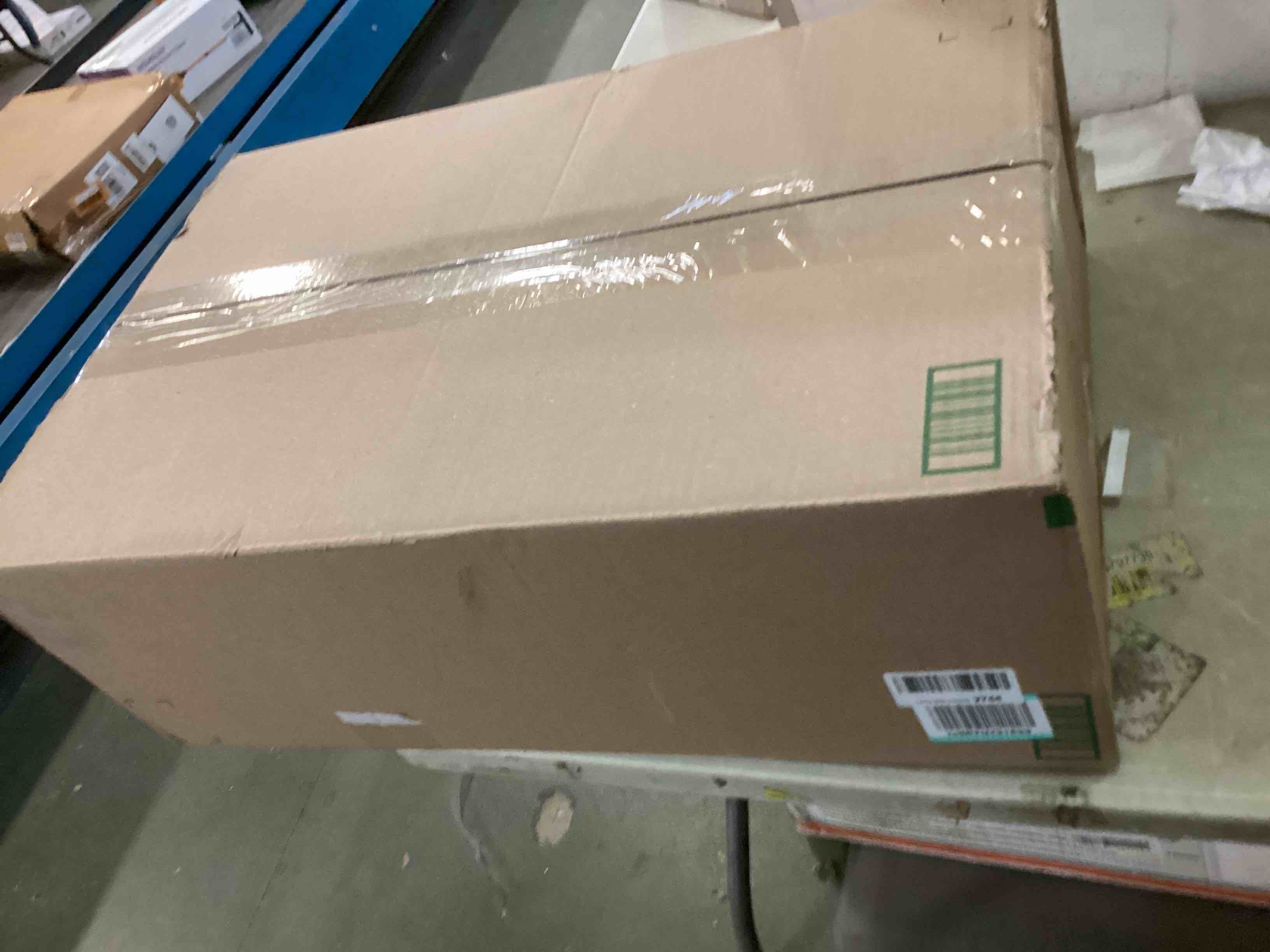 https://s3.amazonaws.com/lotting-images-prod/bidfta/RED6027186_1708966800364.jpeg
