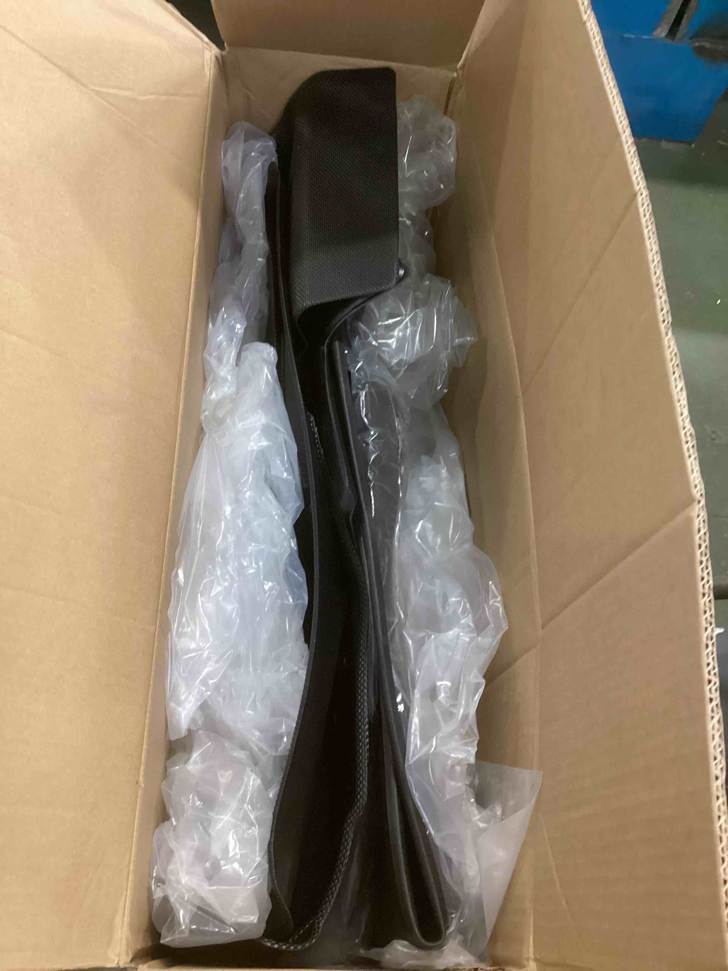 https://s3.amazonaws.com/lotting-images-prod/bidfta/RED6027360_1709042795969.jpeg