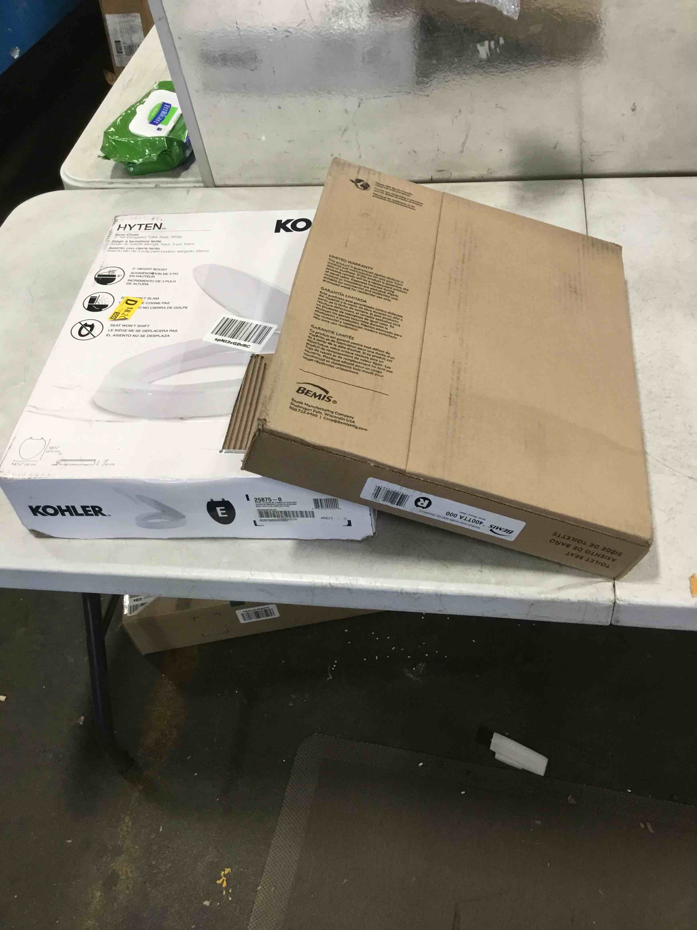 https://s3.amazonaws.com/lotting-images-prod/bidfta/RED6027521_1707841634667.jpeg
