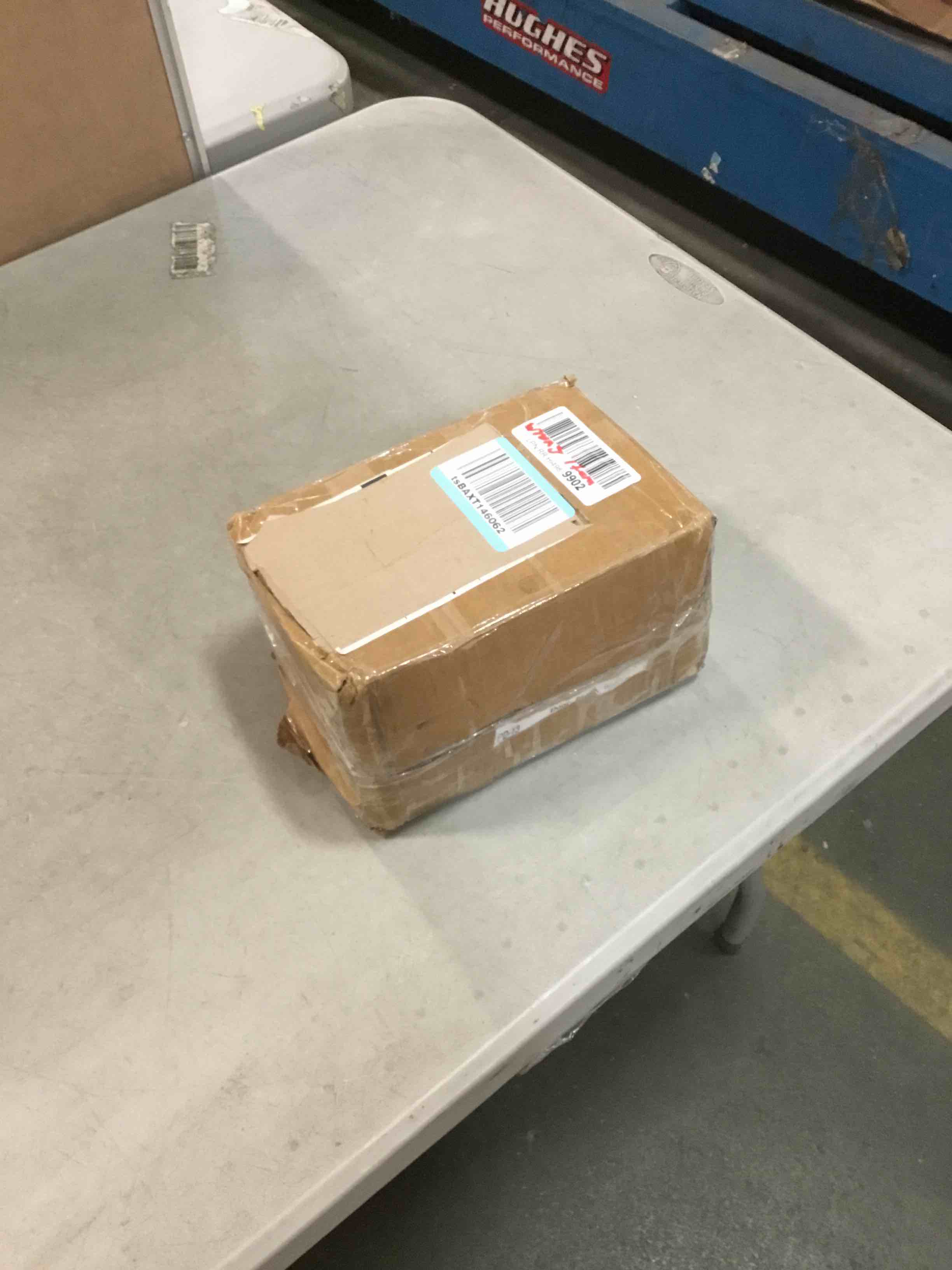 https://s3.amazonaws.com/lotting-images-prod/bidfta/RED6027829_1708000382854.jpeg