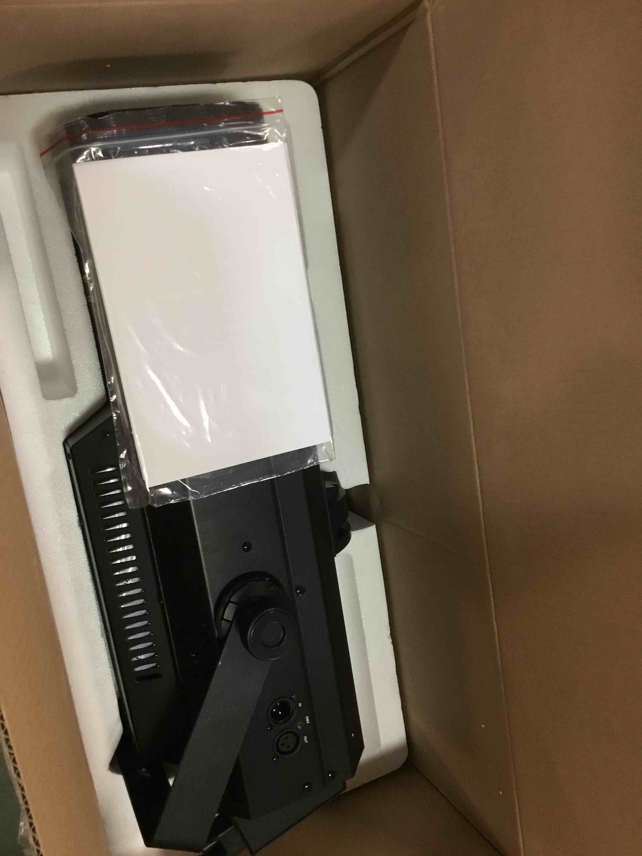 https://s3.amazonaws.com/lotting-images-prod/bidfta/RED6027907_1708012897625.jpeg