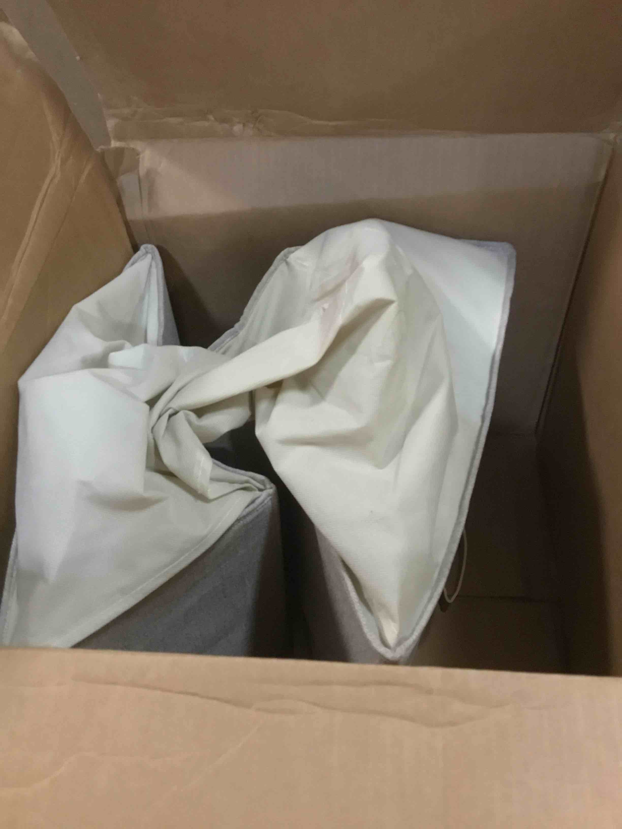https://s3.amazonaws.com/lotting-images-prod/bidfta/RED6027951_1708021771576.jpeg