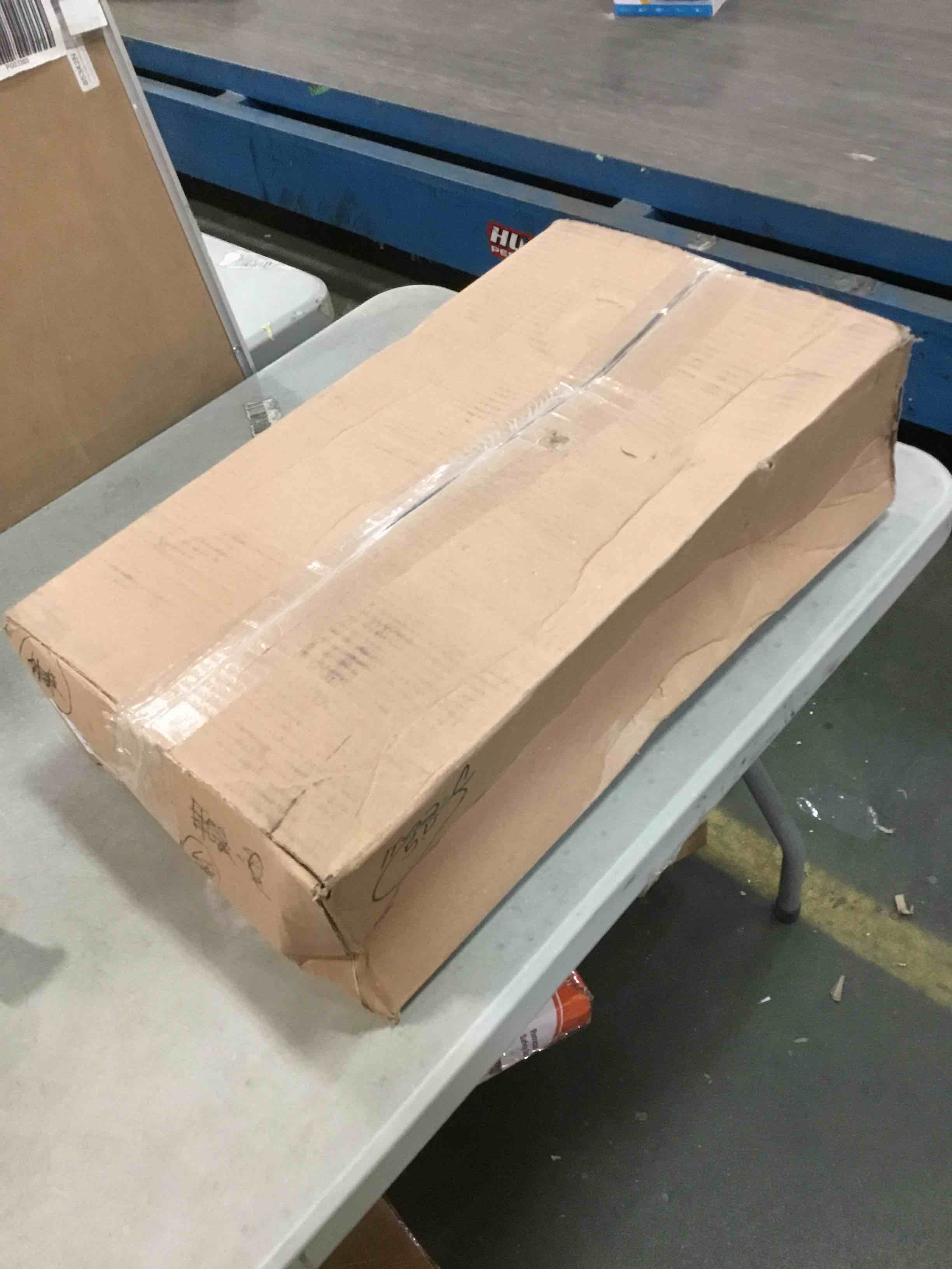 https://s3.amazonaws.com/lotting-images-prod/bidfta/RED6027964_1708023444438.jpeg