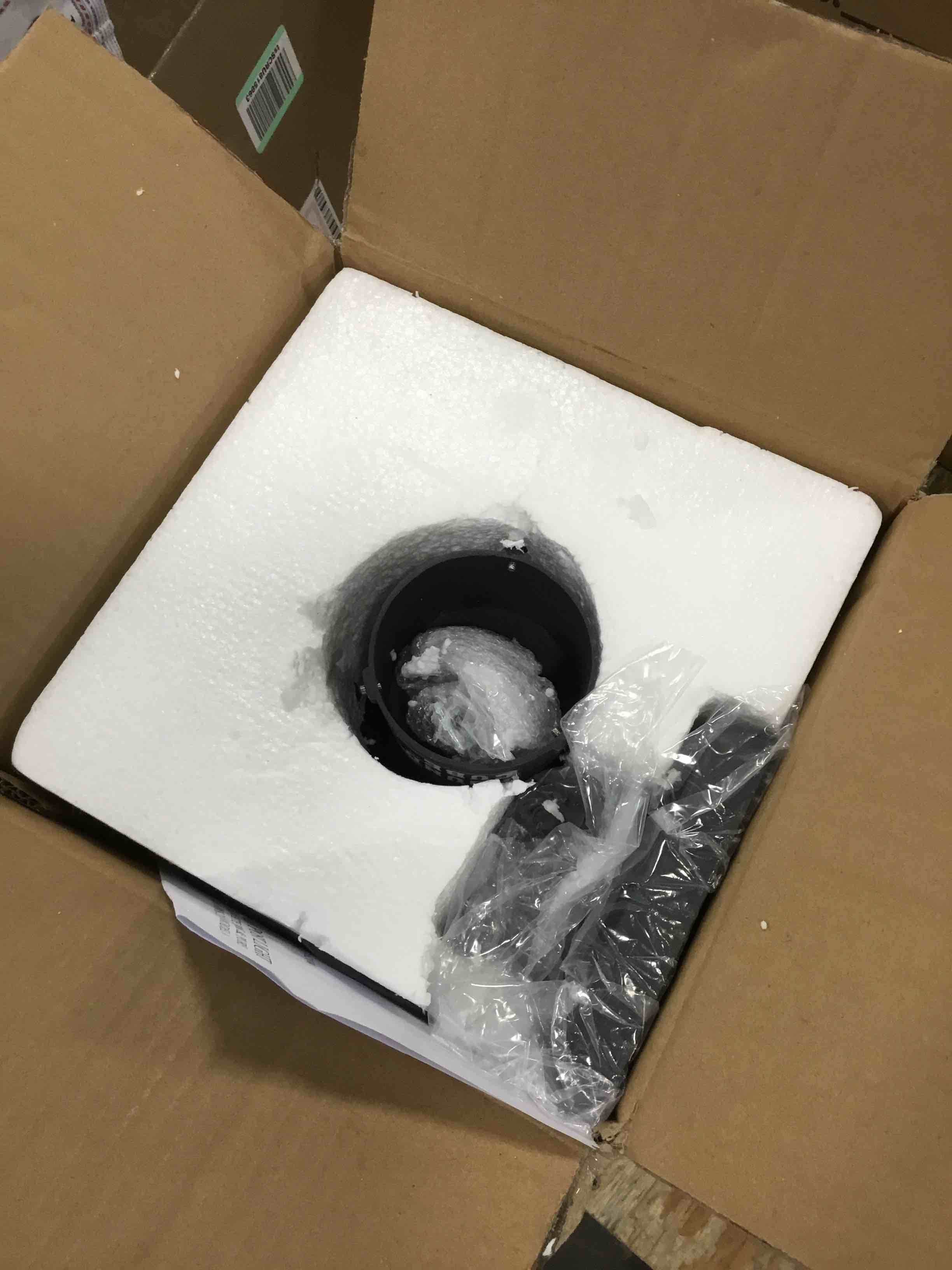 https://s3.amazonaws.com/lotting-images-prod/bidfta/RED6028045_1708093791697.jpeg