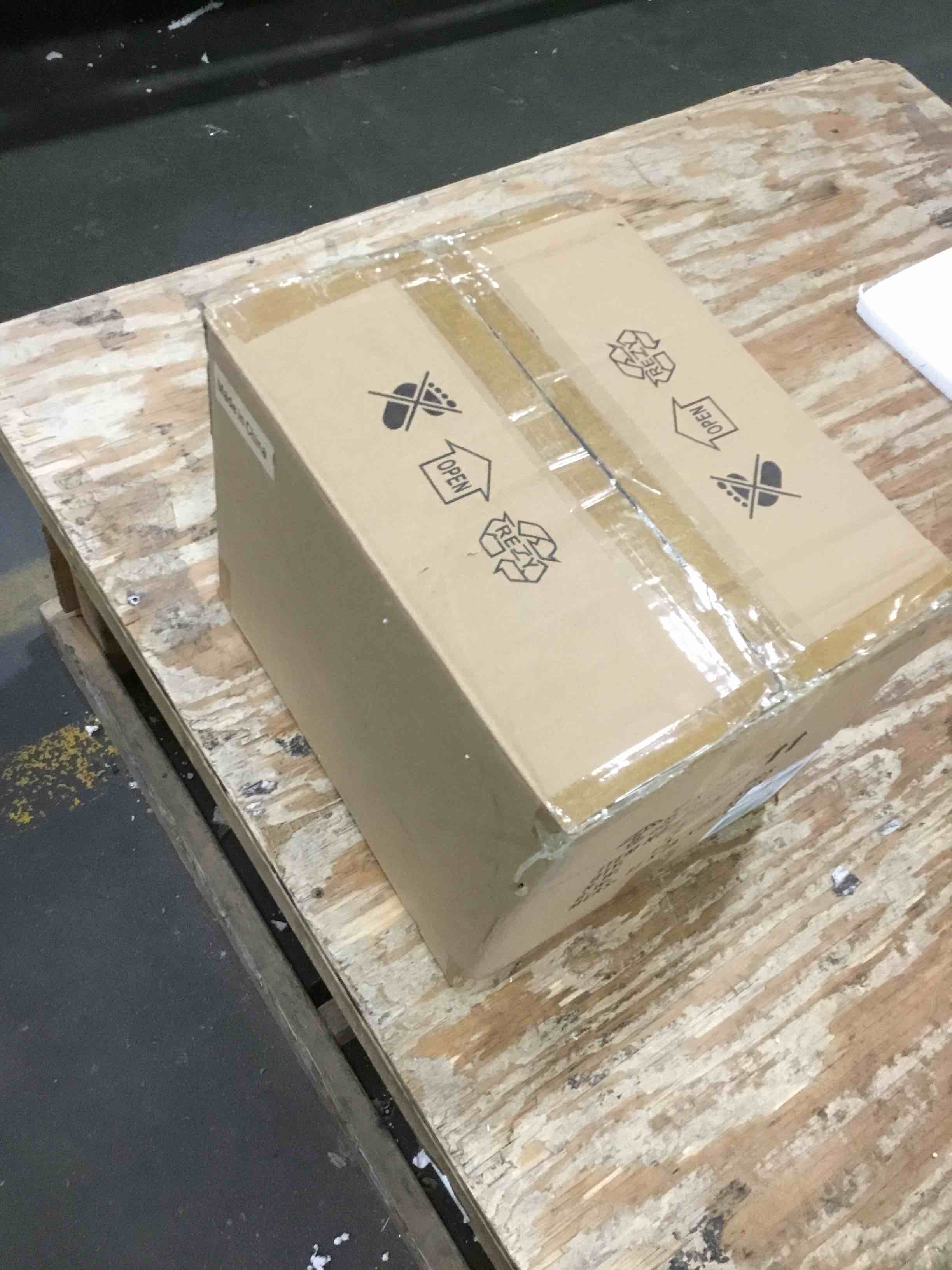 https://s3.amazonaws.com/lotting-images-prod/bidfta/RED6028123_1708109016337.jpeg