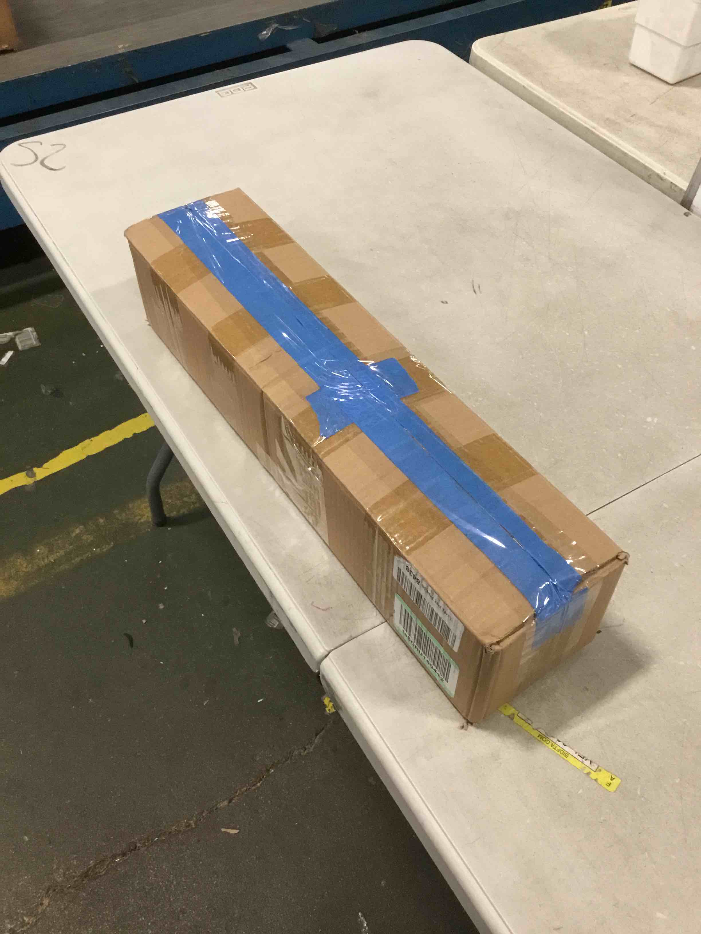 https://s3.amazonaws.com/lotting-images-prod/bidfta/RED6028233_1708349742148.jpeg