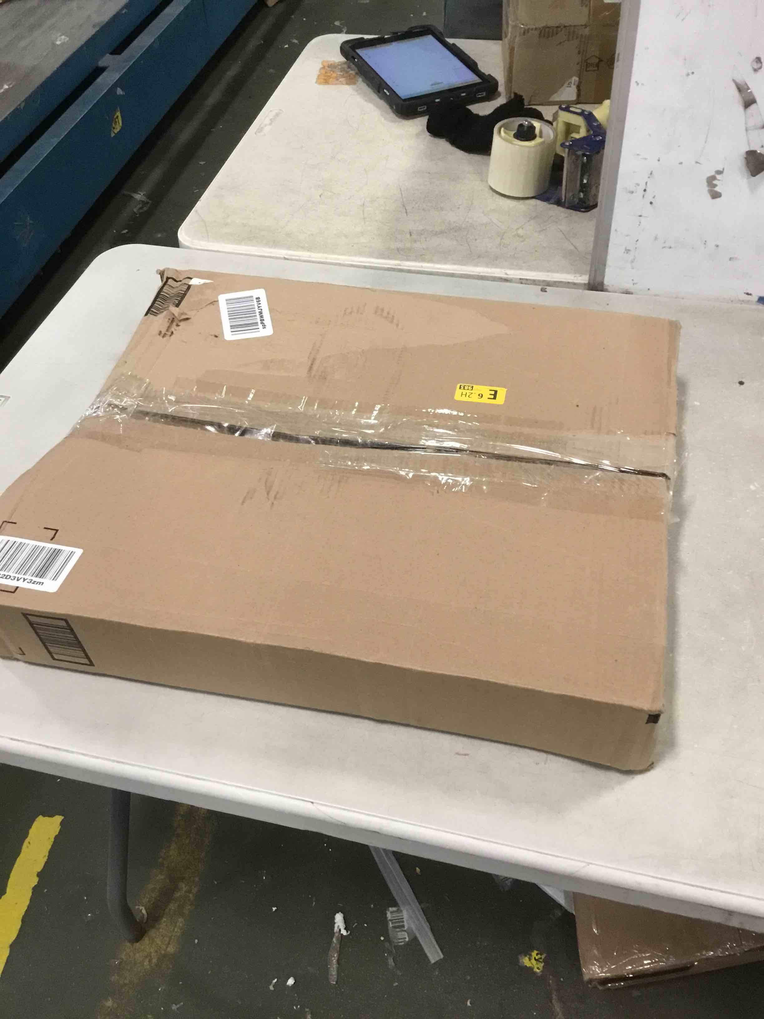 https://s3.amazonaws.com/lotting-images-prod/bidfta/RED6028395_1708371432285.jpeg