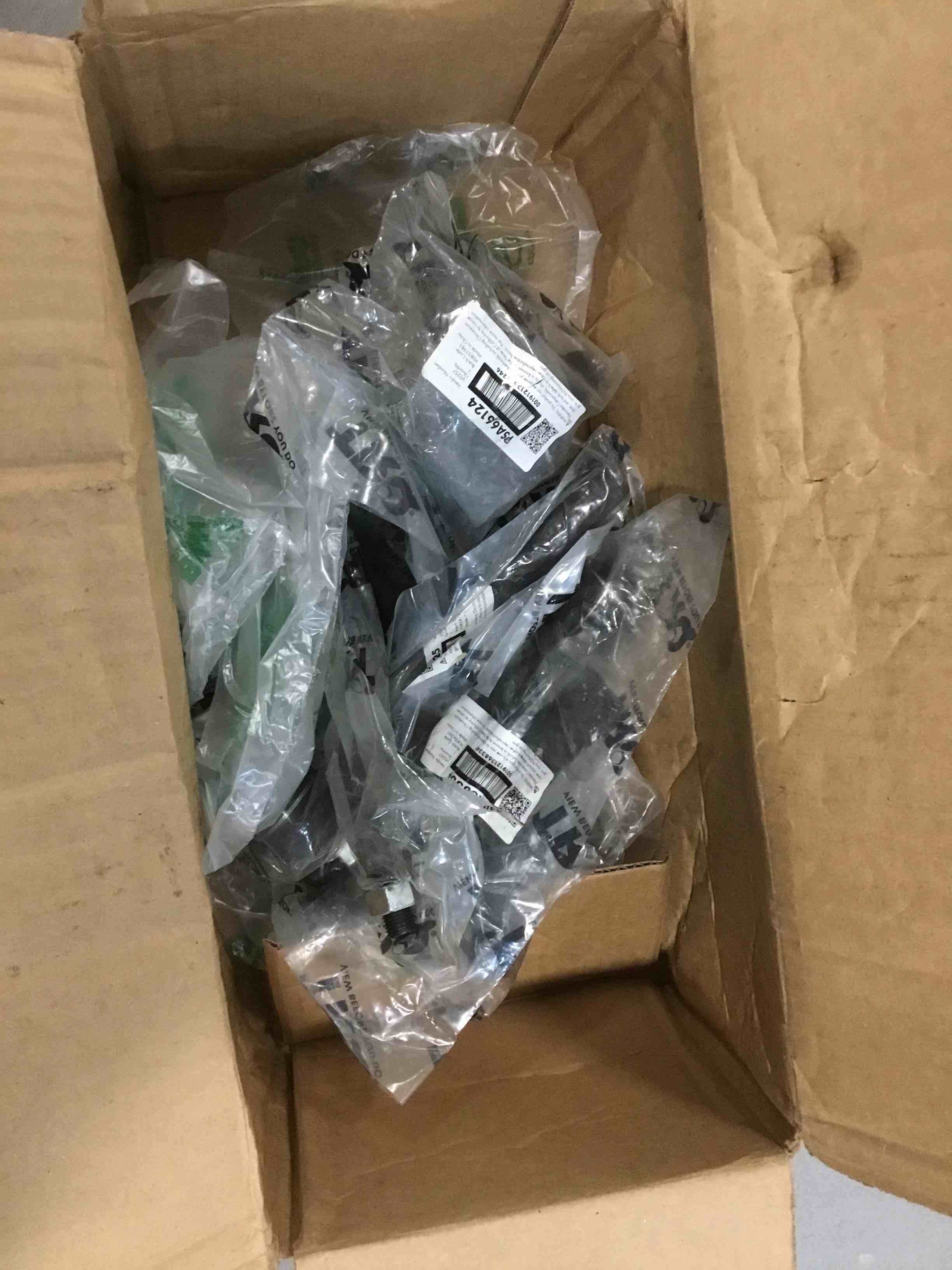 https://s3.amazonaws.com/lotting-images-prod/bidfta/RED6028903_1708695424794.jpeg