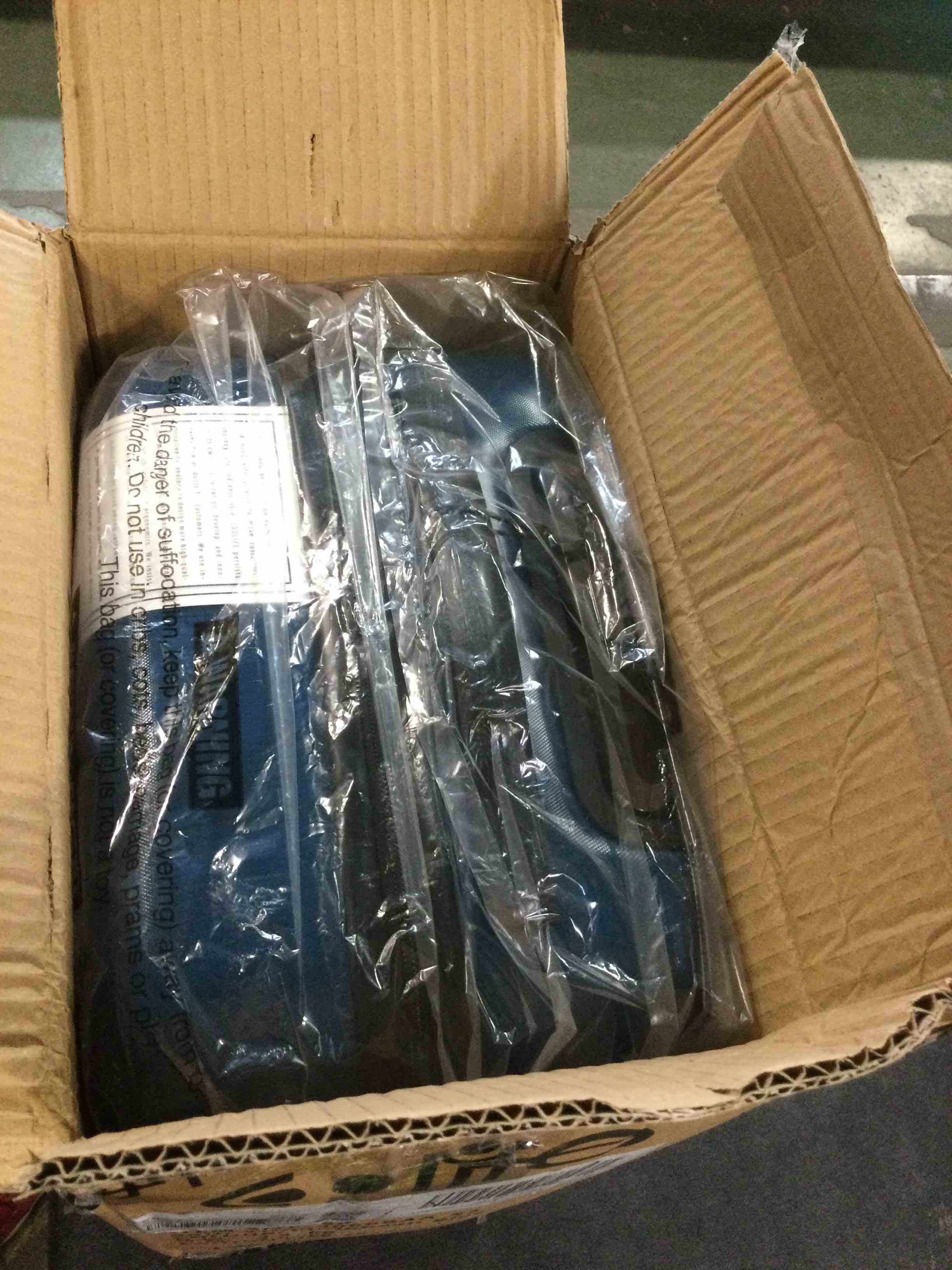 https://s3.amazonaws.com/lotting-images-prod/bidfta/RED6029232_1708438825432.jpeg