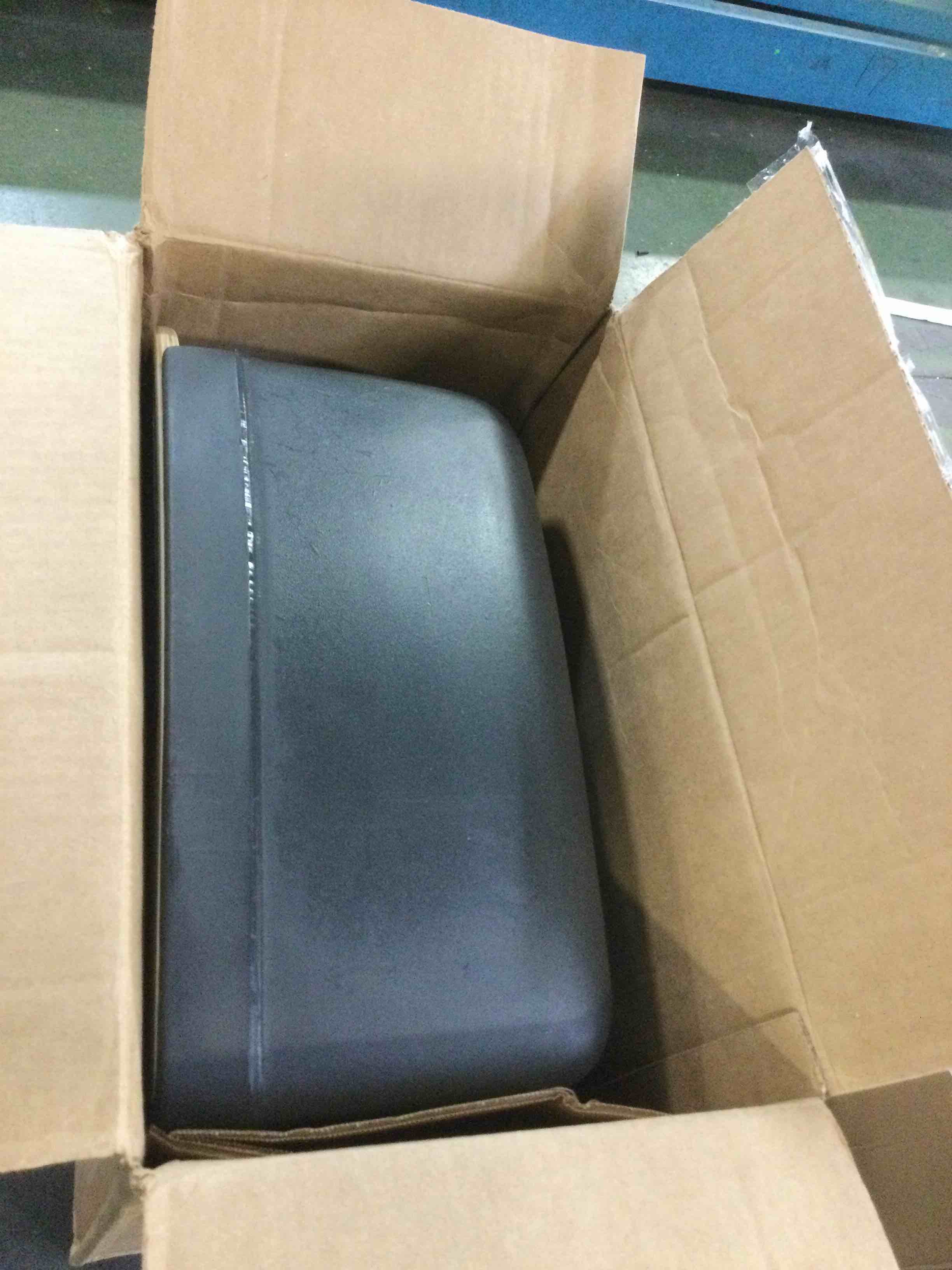 https://s3.amazonaws.com/lotting-images-prod/bidfta/RED6029322_1708455251674.jpeg
