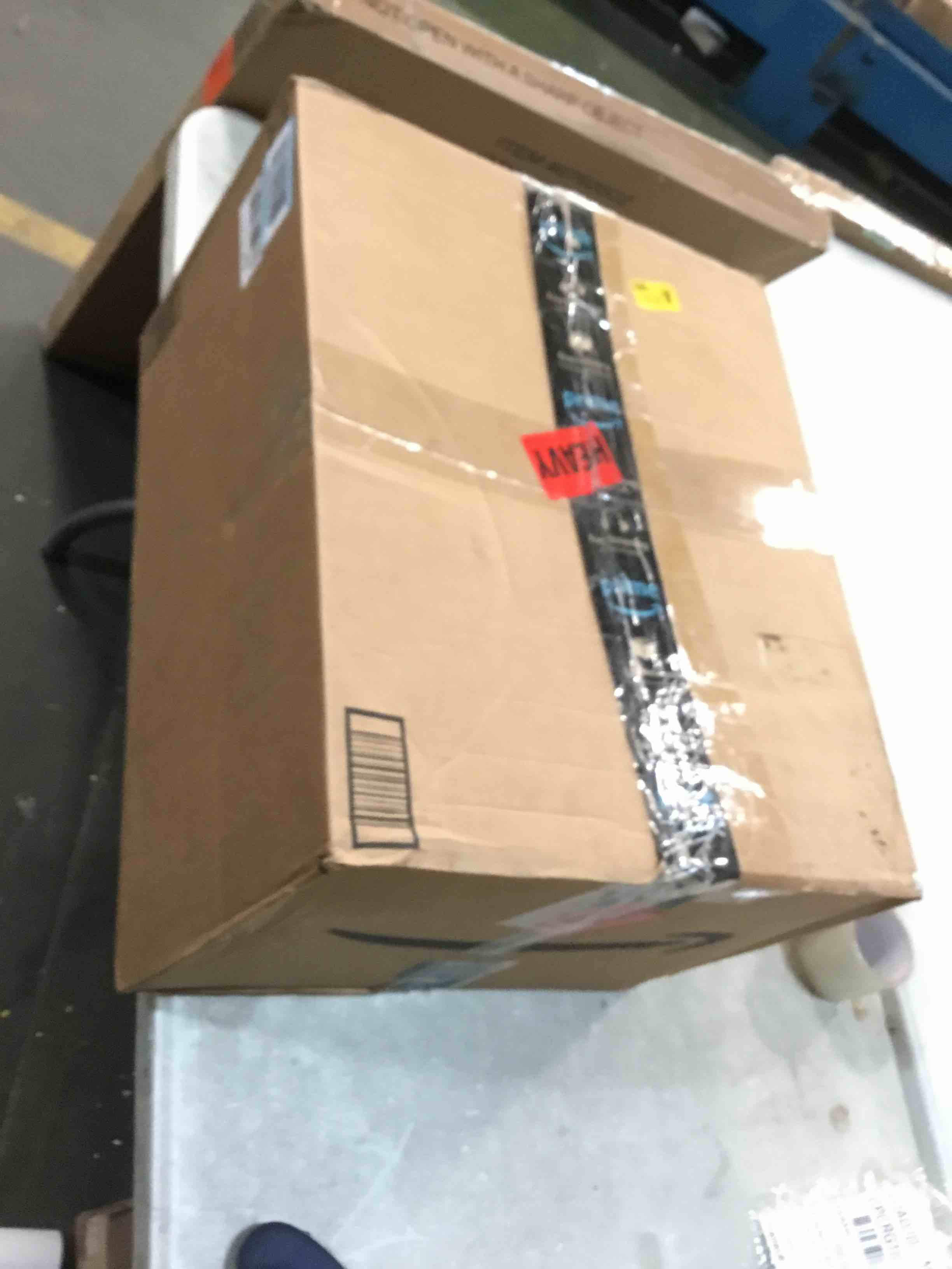 https://s3.amazonaws.com/lotting-images-prod/bidfta/RED6029441_1708953078167.jpeg