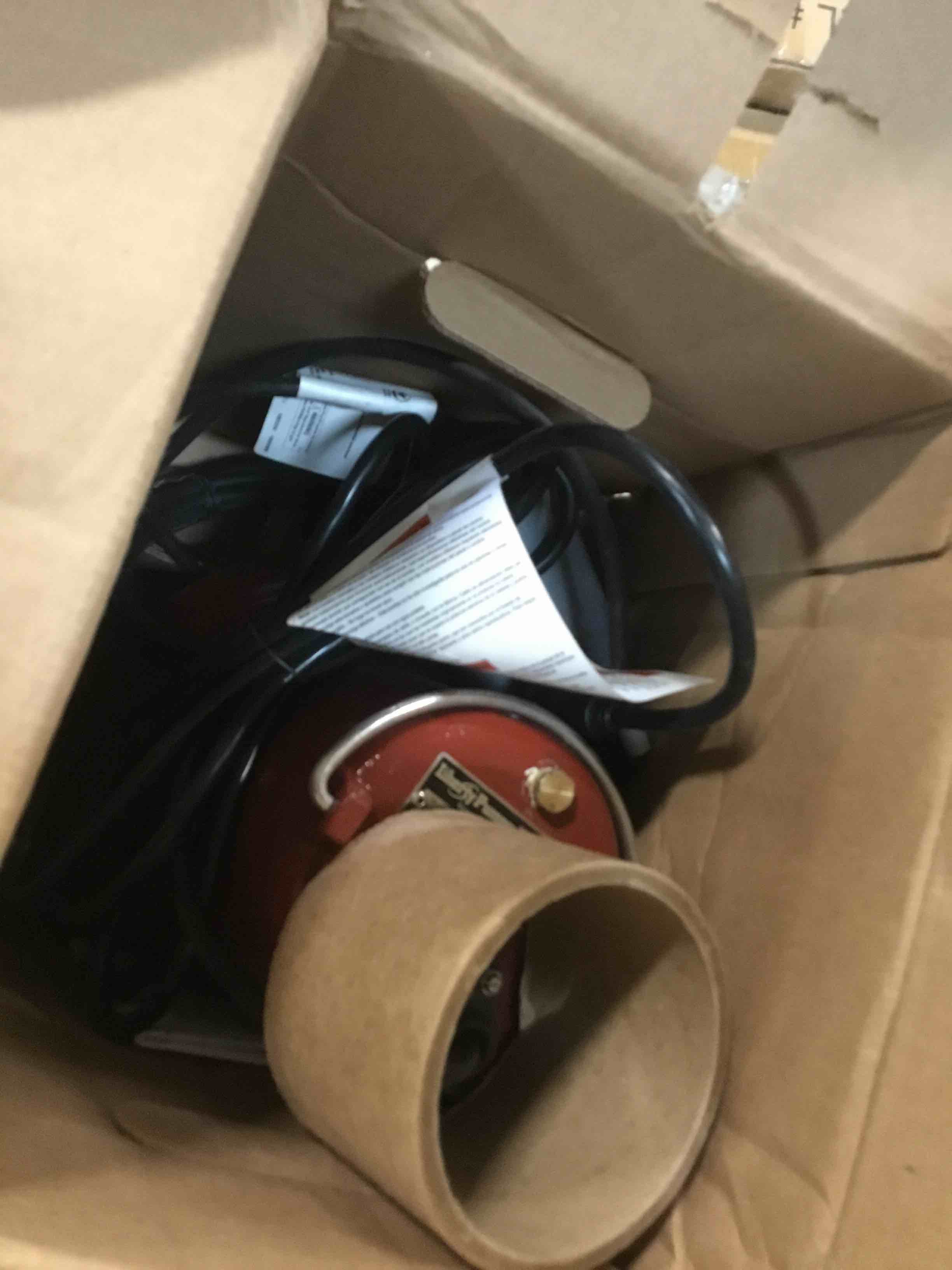 https://s3.amazonaws.com/lotting-images-prod/bidfta/RED6029685_1708981090021.jpeg