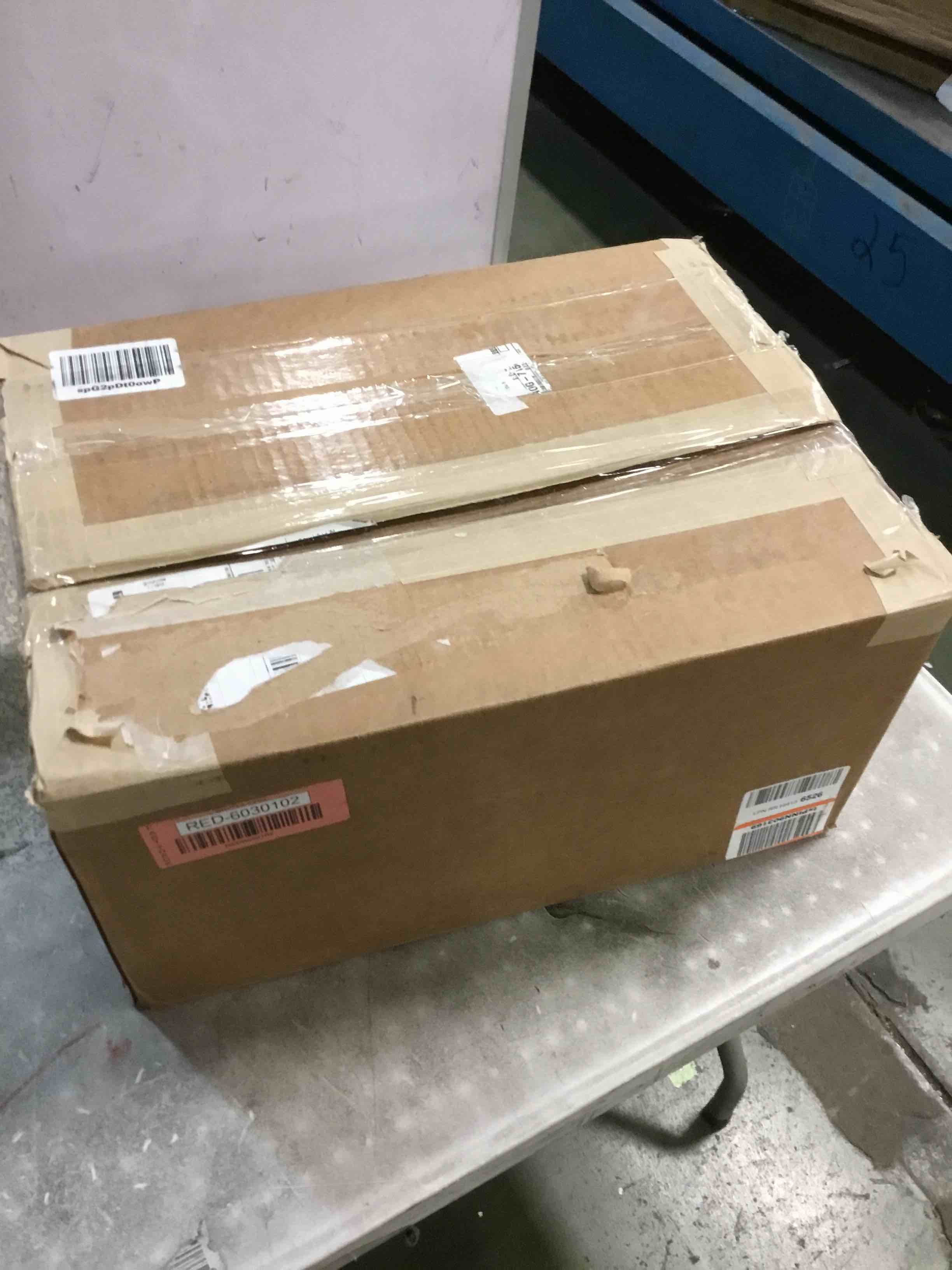 https://s3.amazonaws.com/lotting-images-prod/bidfta/RED6030102_1709128955165.jpeg