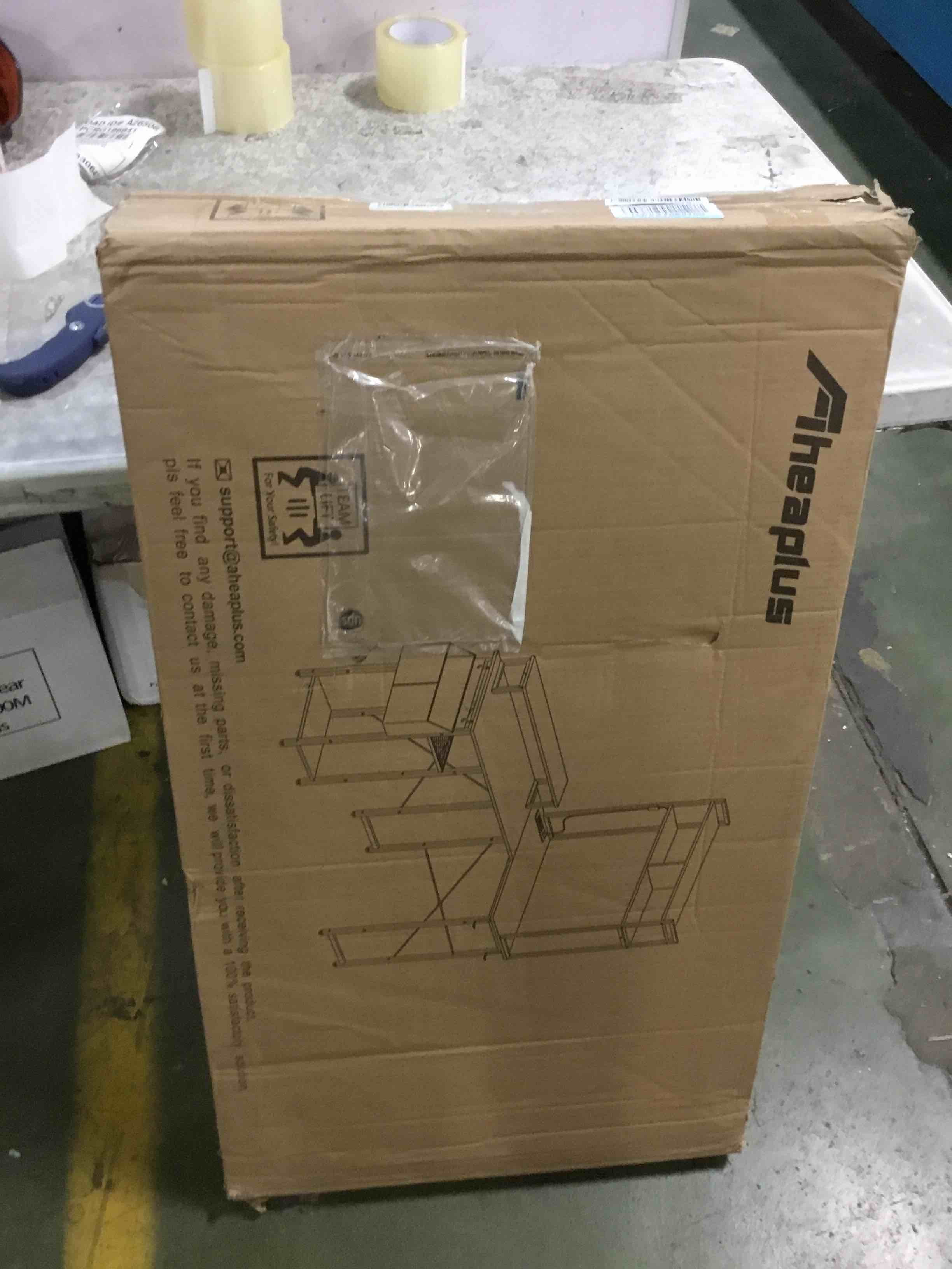 https://s3.amazonaws.com/lotting-images-prod/bidfta/RED6030124_1709132044934.jpeg