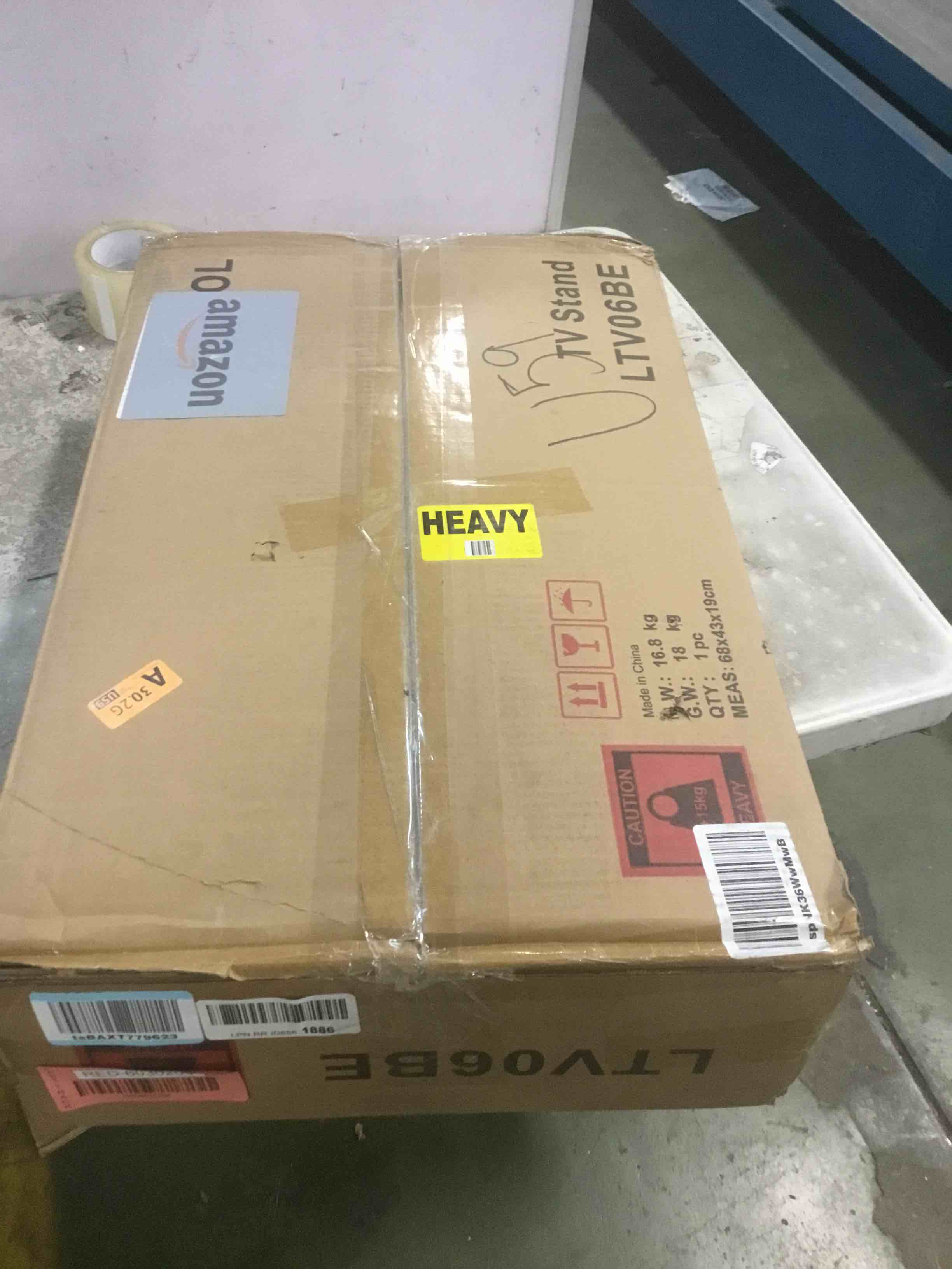 https://s3.amazonaws.com/lotting-images-prod/bidfta/RED6030205_1709144555928.jpeg