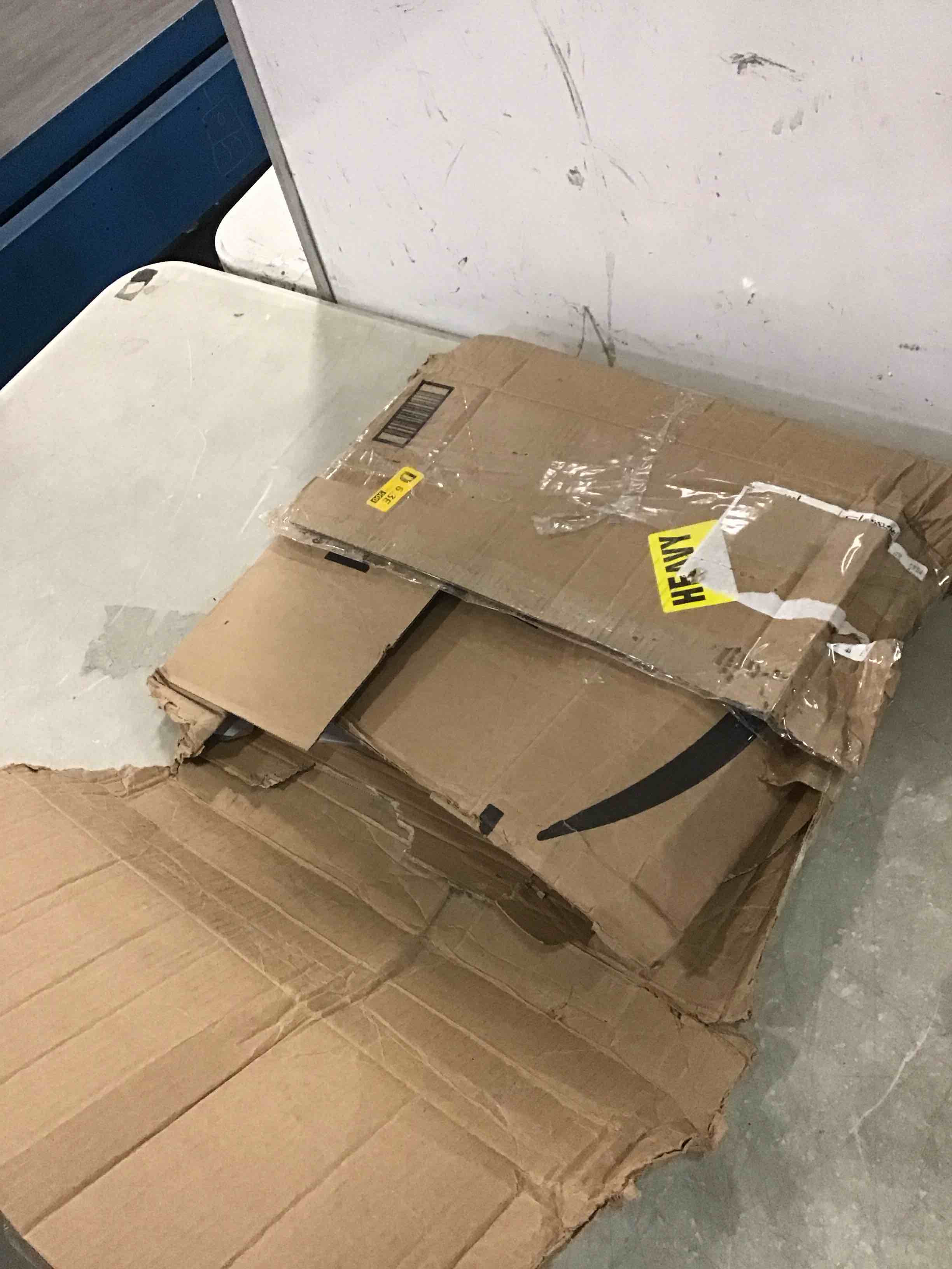 https://s3.amazonaws.com/lotting-images-prod/bidfta/RED6030292_1709209317433.jpeg
