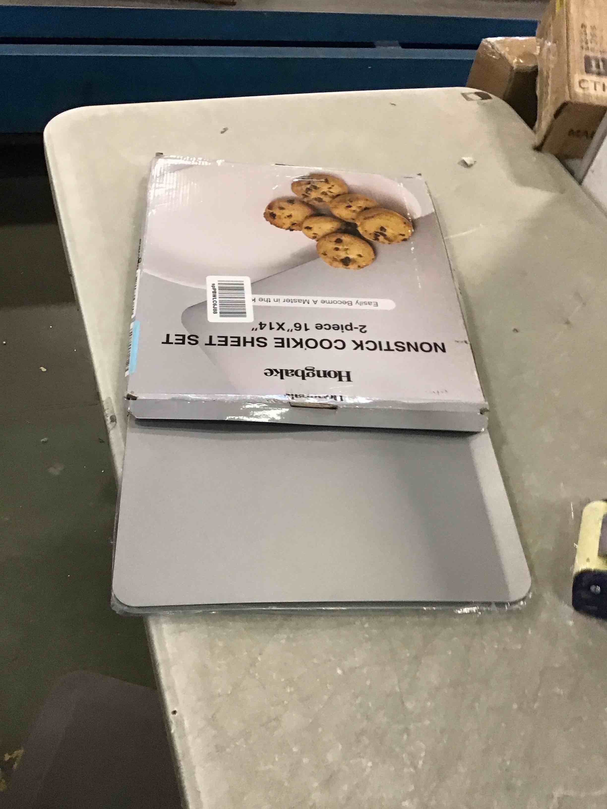 https://s3.amazonaws.com/lotting-images-prod/bidfta/RED6030344_1709215482566.jpeg