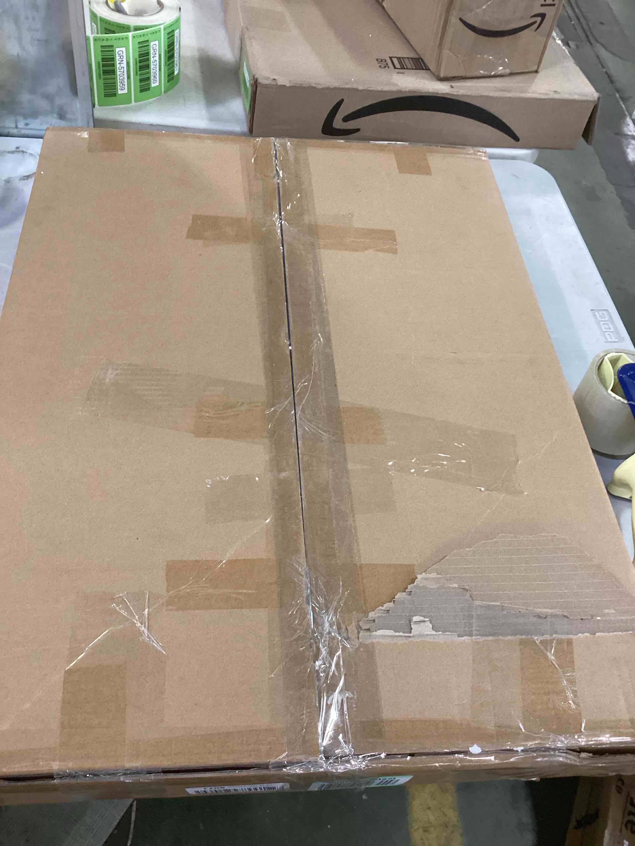 https://s3.amazonaws.com/lotting-images-prod/bidfta/RED6030457_1707769161725.jpeg
