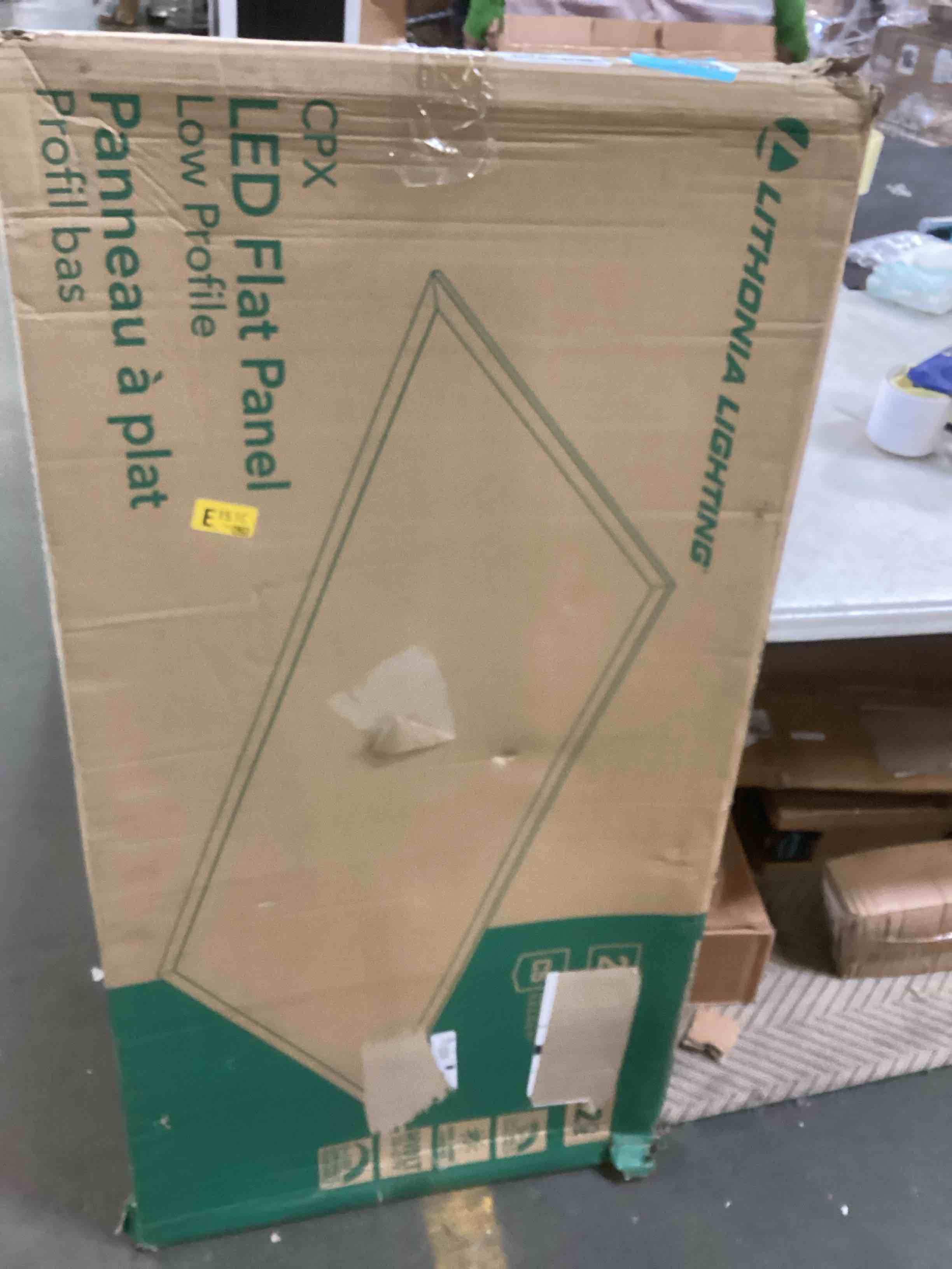 https://s3.amazonaws.com/lotting-images-prod/bidfta/RED6030602_1707838153935.jpeg