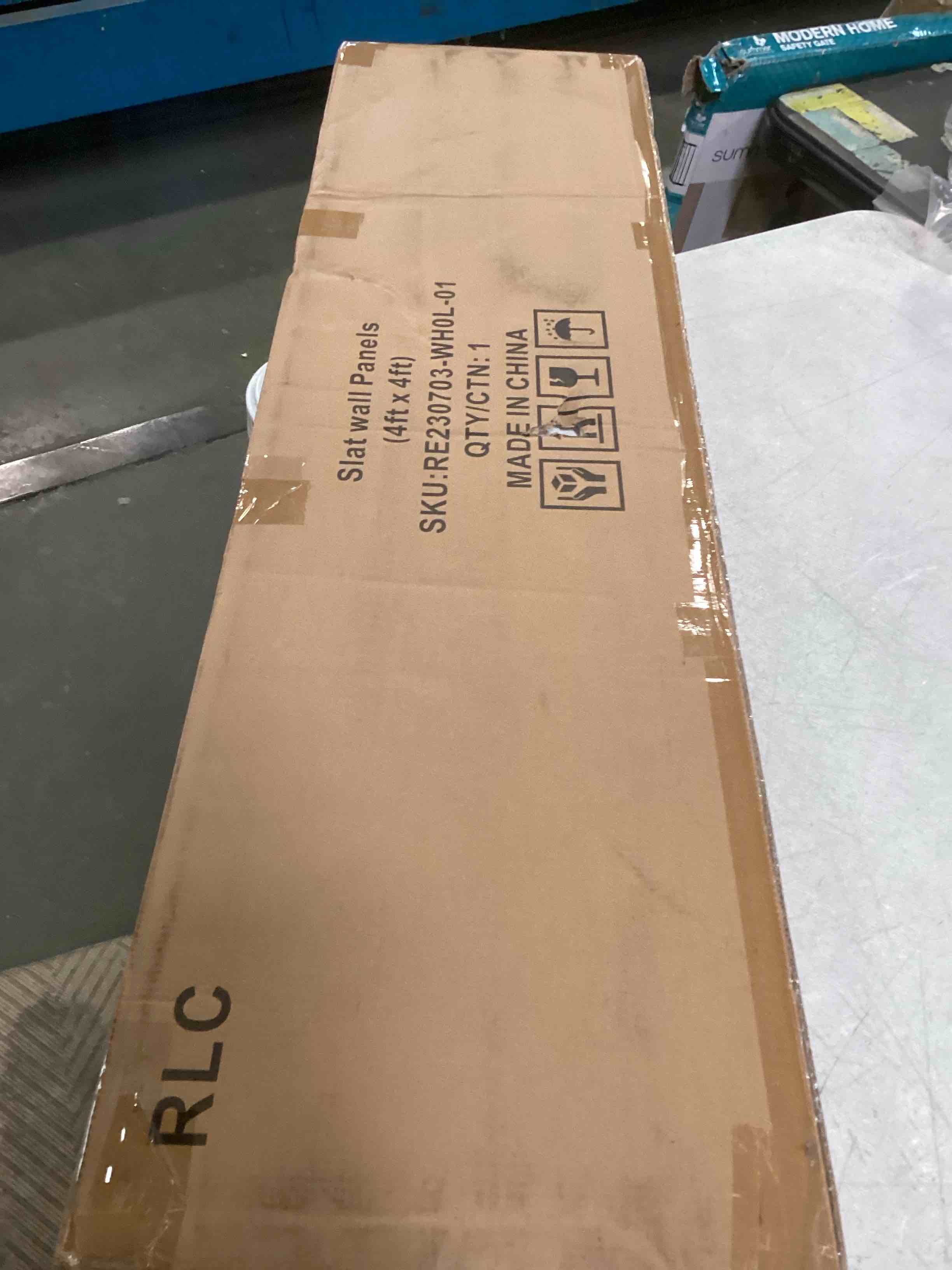 https://s3.amazonaws.com/lotting-images-prod/bidfta/RED6030725_1707853064991.jpeg