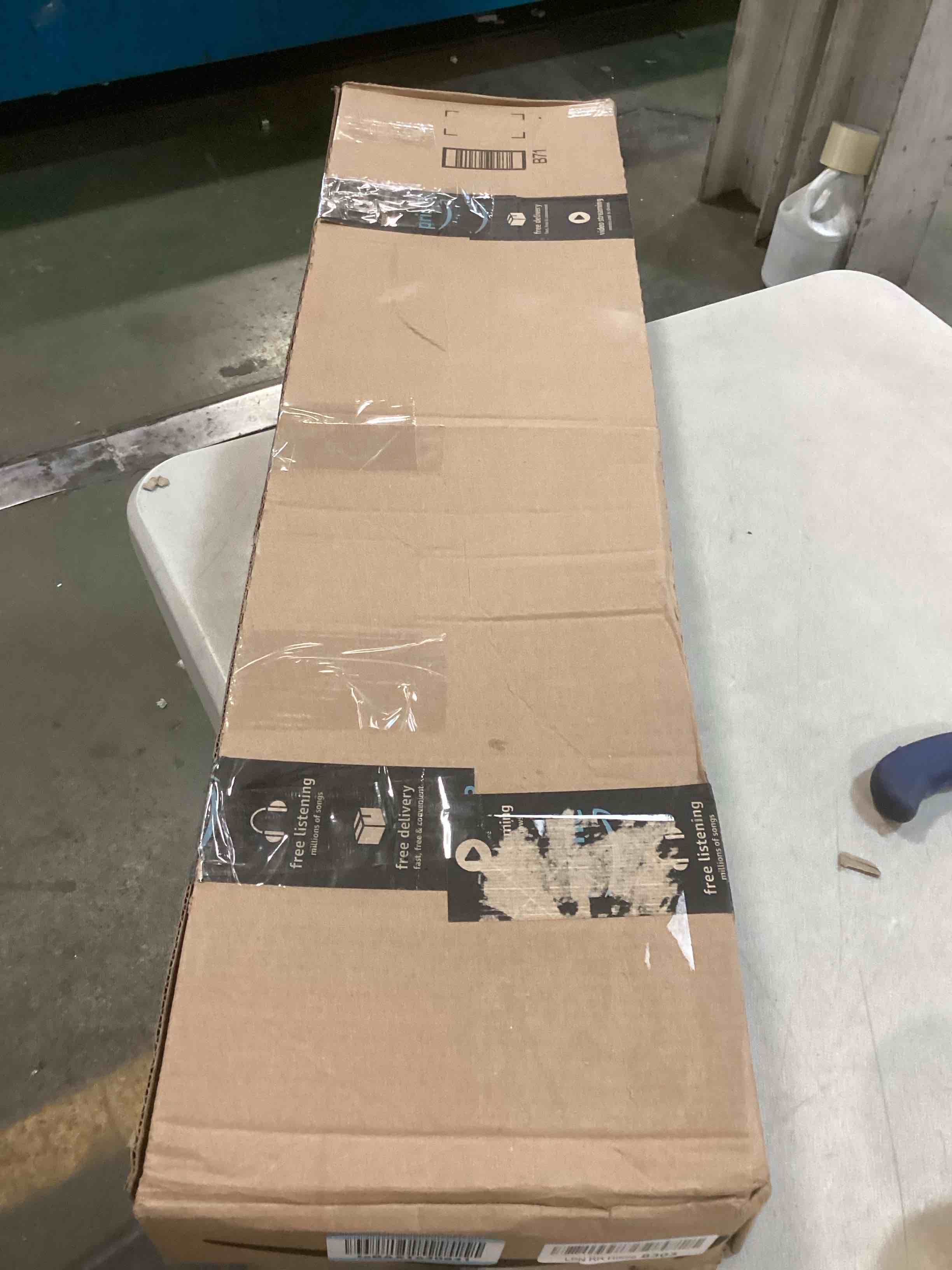 https://s3.amazonaws.com/lotting-images-prod/bidfta/RED6031138_1708006792181.jpeg