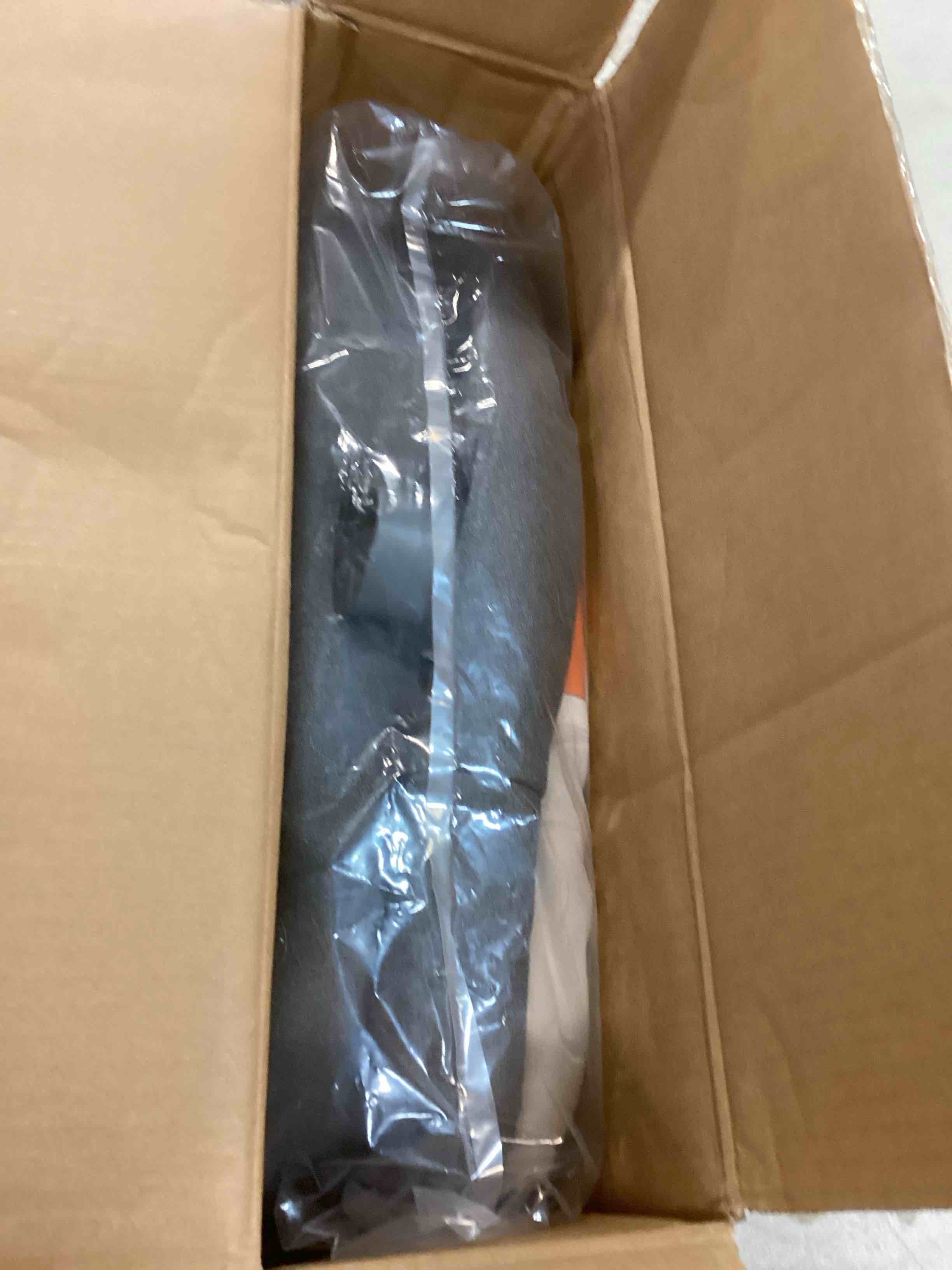 https://s3.amazonaws.com/lotting-images-prod/bidfta/RED6031166_1708010406159.jpeg
