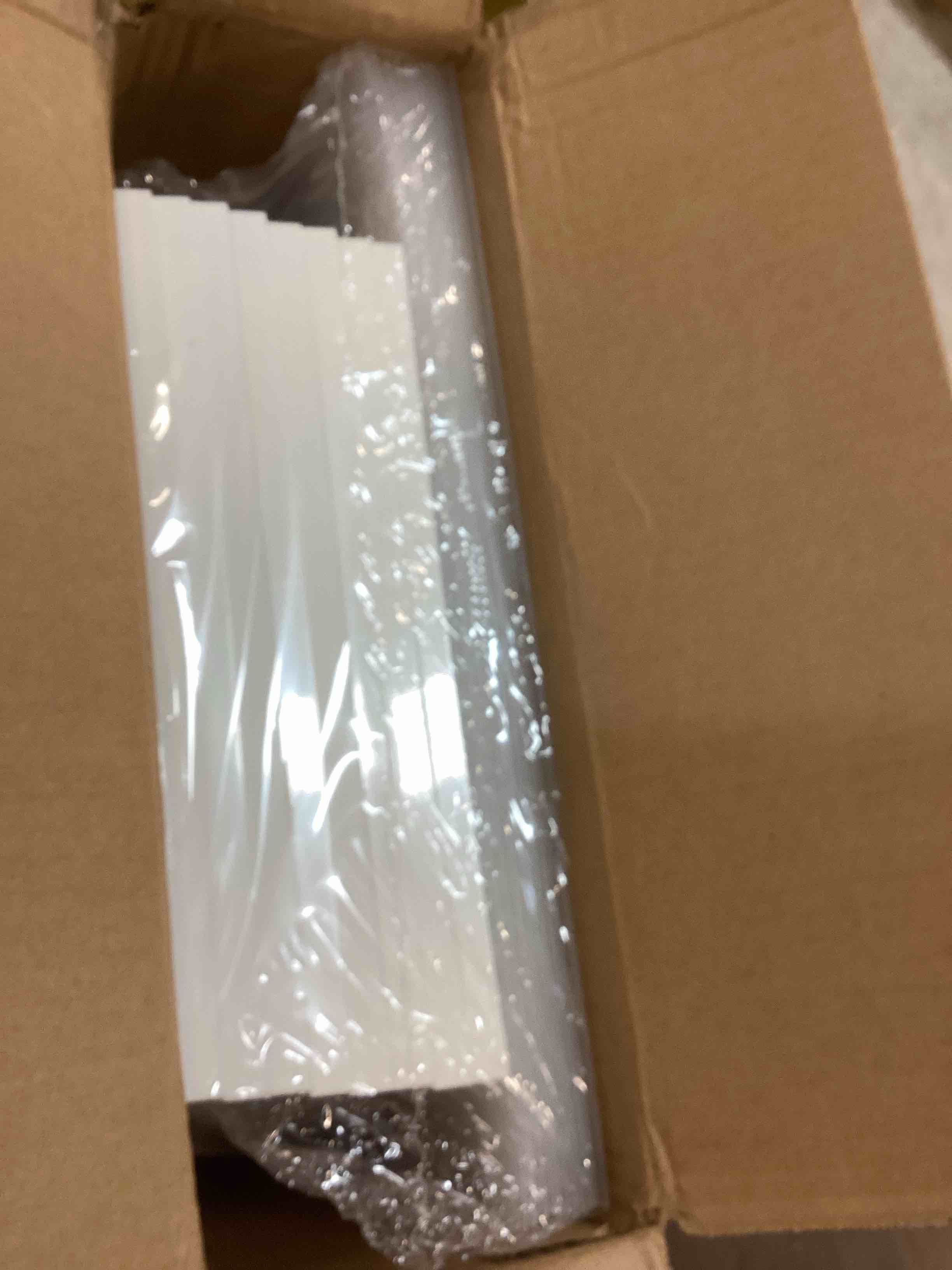 https://s3.amazonaws.com/lotting-images-prod/bidfta/RED6031790_1708344608104.jpeg