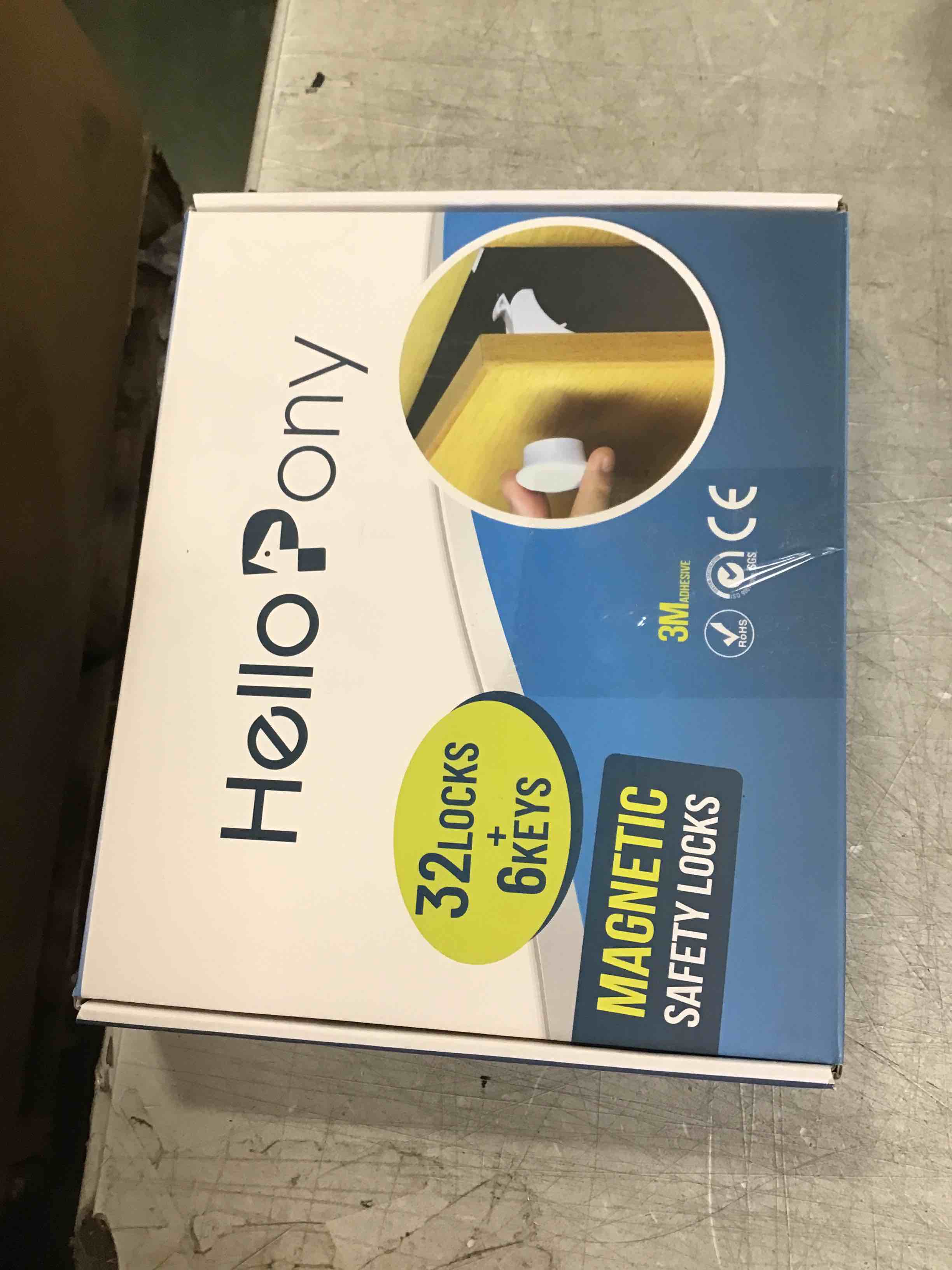 https://s3.amazonaws.com/lotting-images-prod/bidfta/RED6032691_1714674857129.jpeg