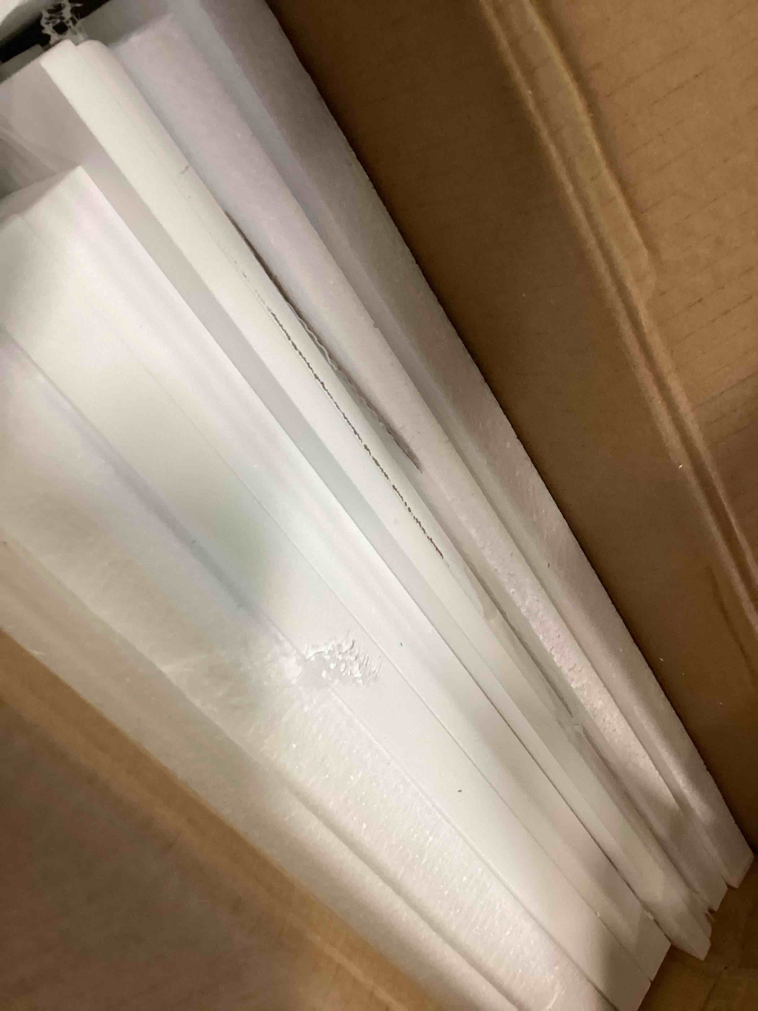 https://s3.amazonaws.com/lotting-images-prod/bidfta/RED6033782_1715707618886.jpeg