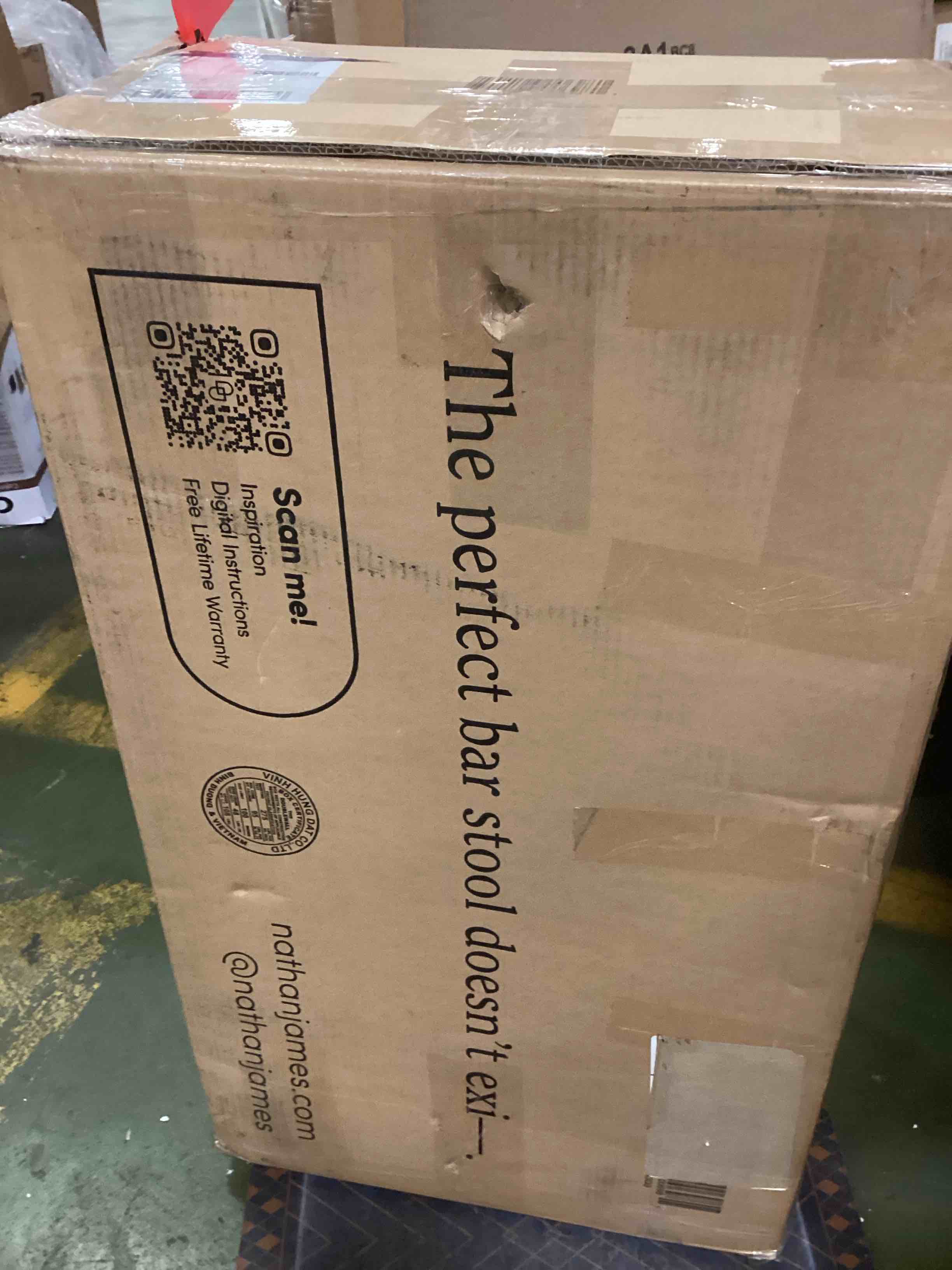 https://s3.amazonaws.com/lotting-images-prod/bidfta/RED6033800_1715709887772.jpeg