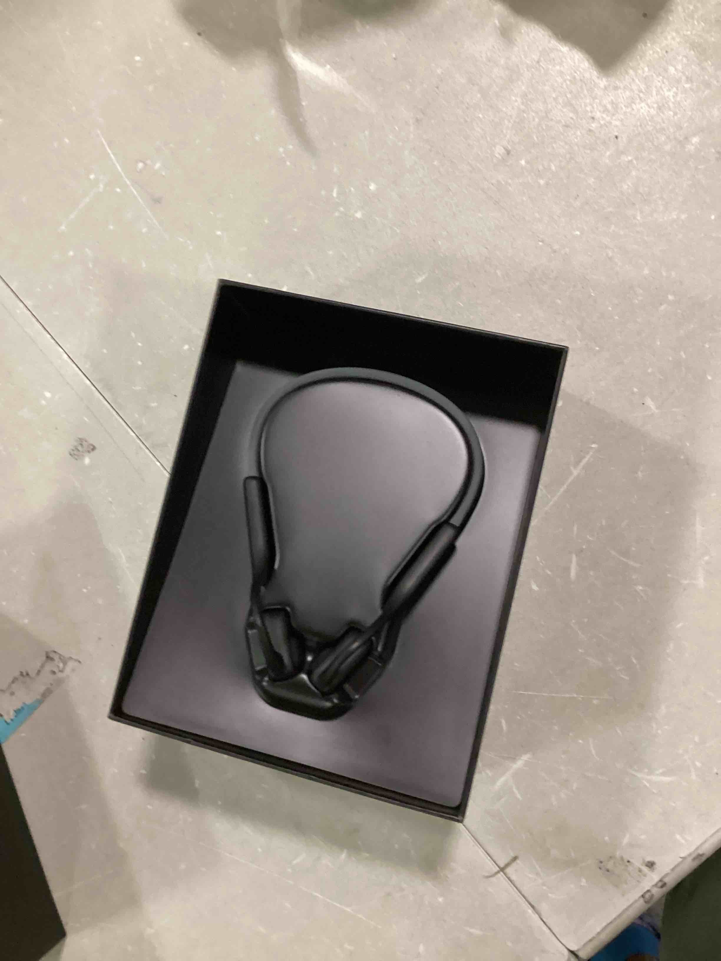 https://s3.amazonaws.com/lotting-images-prod/bidfta/RED6034965_1714656863557.jpeg