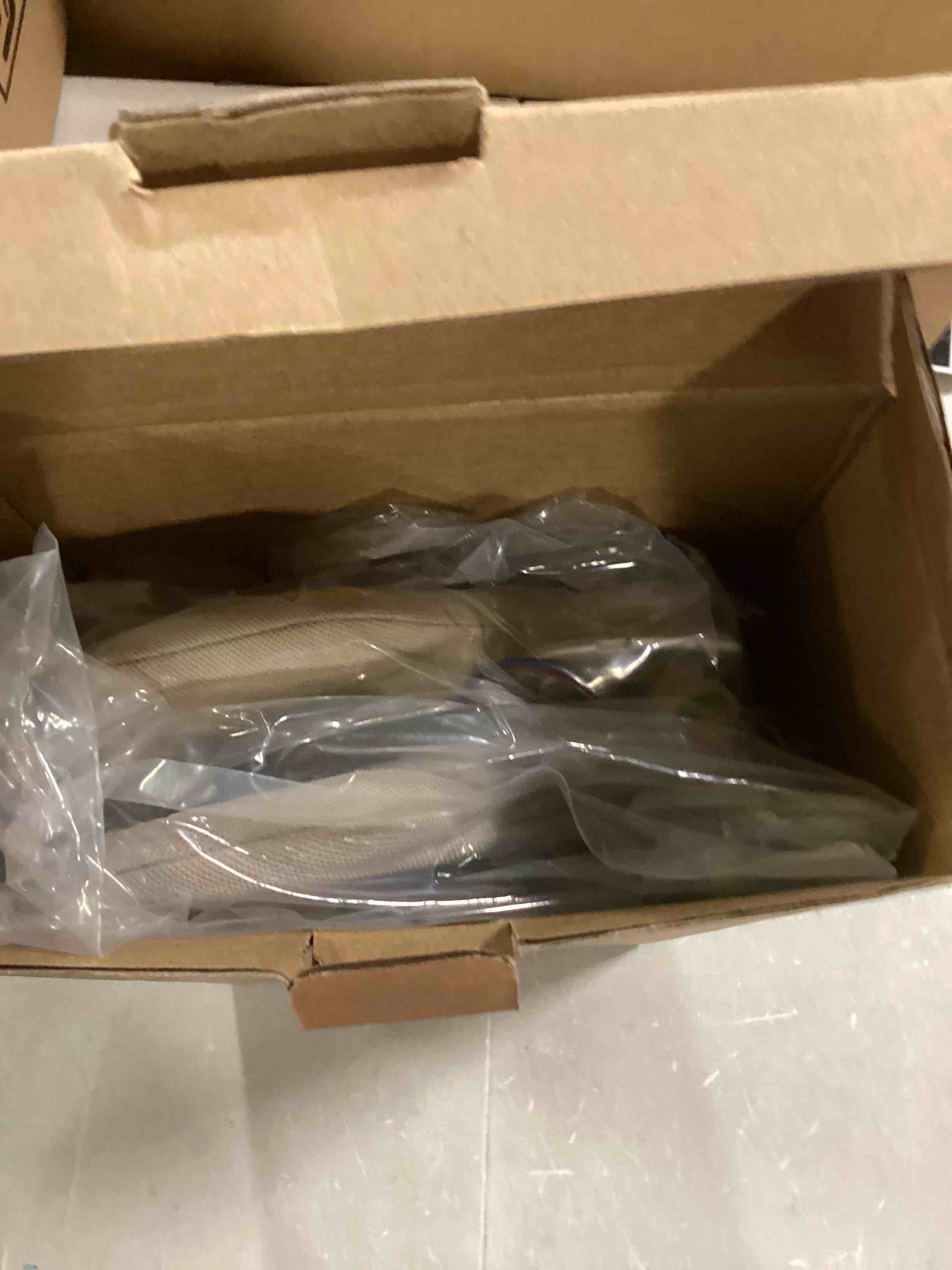 https://s3.amazonaws.com/lotting-images-prod/bidfta/RED6035024_1714663682117.jpeg