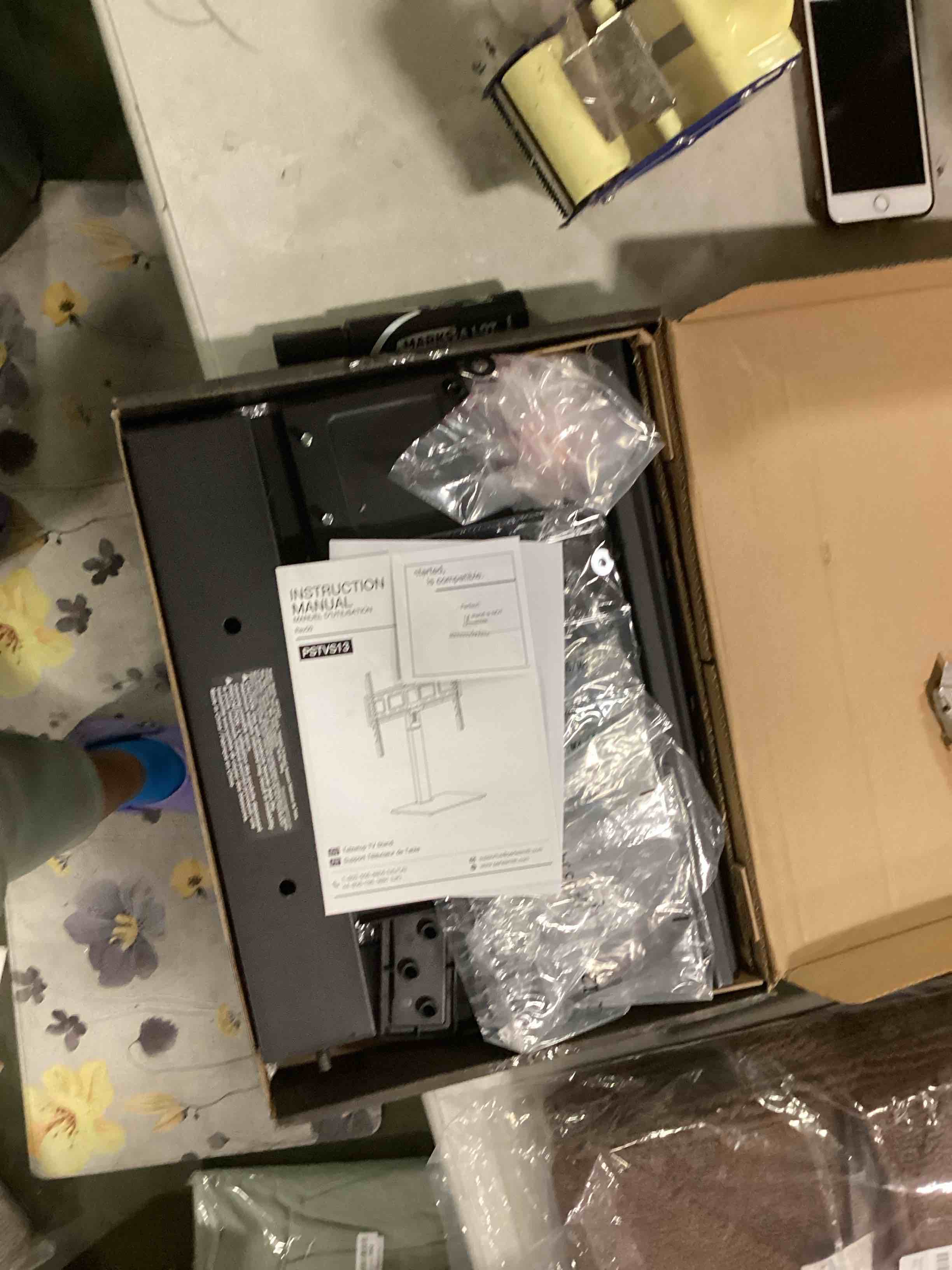 https://s3.amazonaws.com/lotting-images-prod/bidfta/RED6035096_1714674291758.jpeg