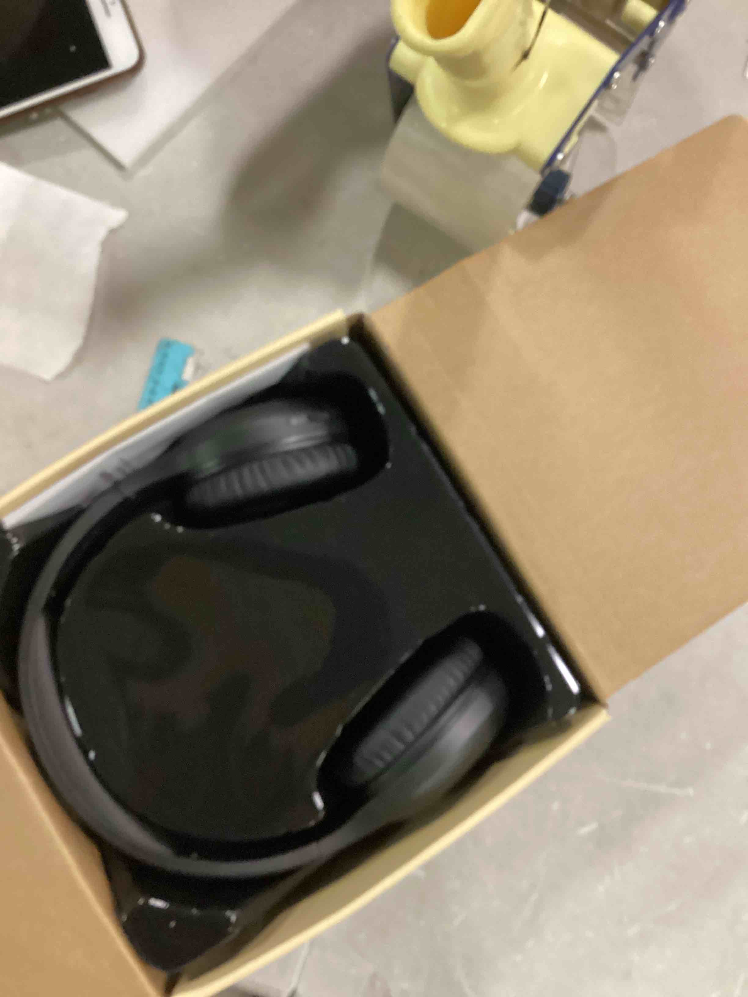 https://s3.amazonaws.com/lotting-images-prod/bidfta/RED6035340_1714751001888.jpeg