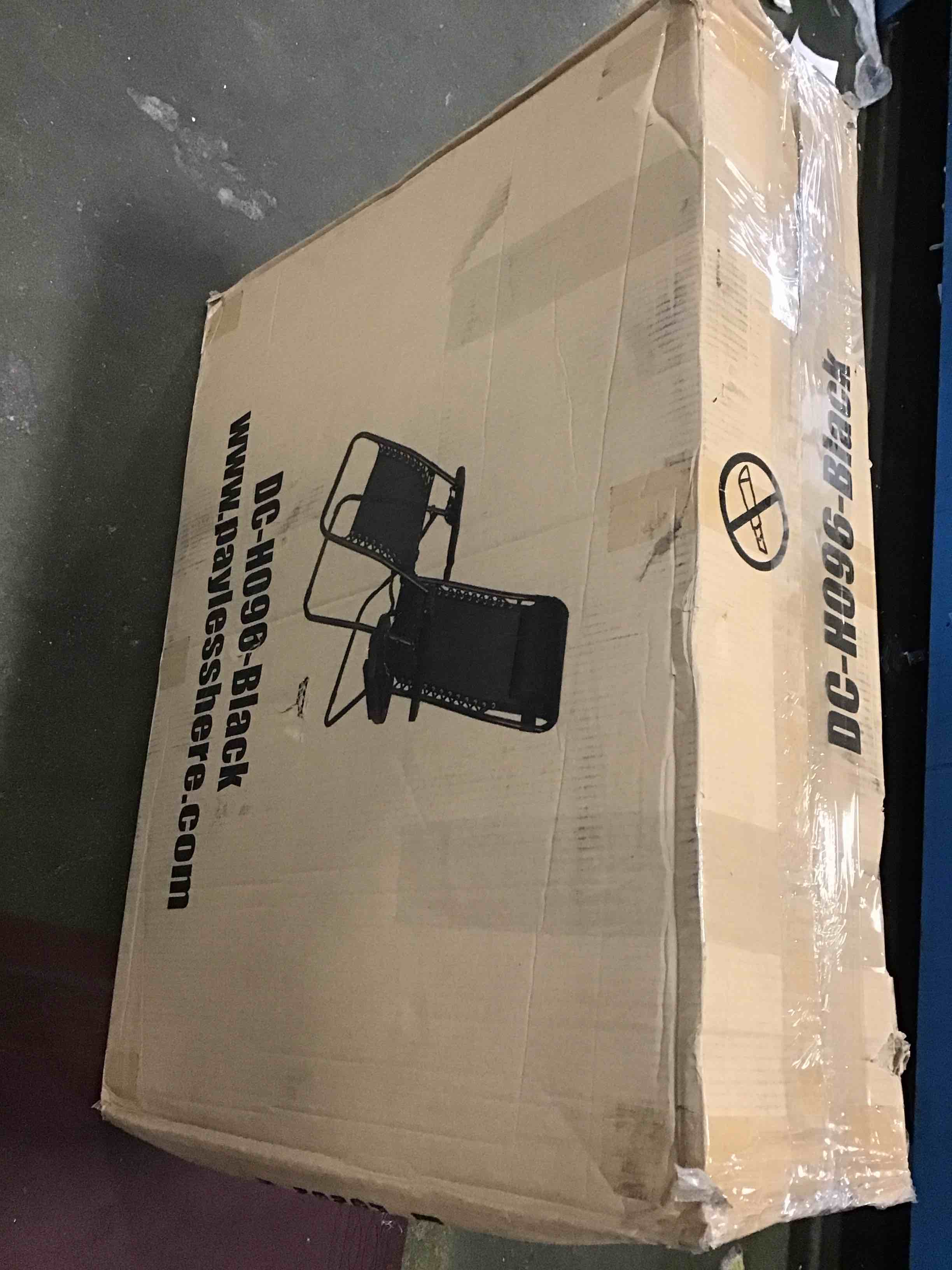 https://s3.amazonaws.com/lotting-images-prod/bidfta/RED6035980_1715604225139.jpeg