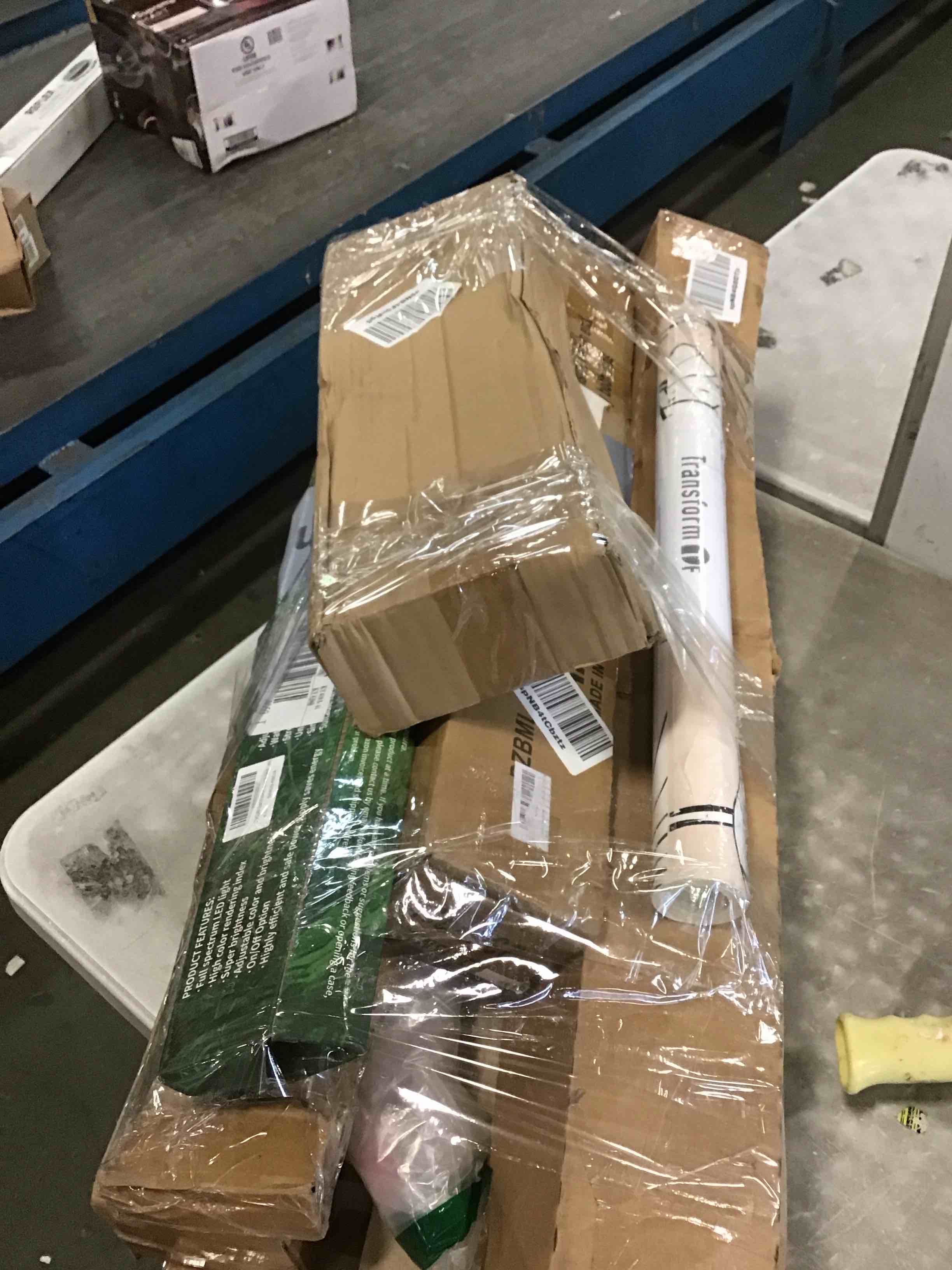 Assorted of  Products for the Maintenance or Decoration of the Home (it can include a variety of sizes and models)