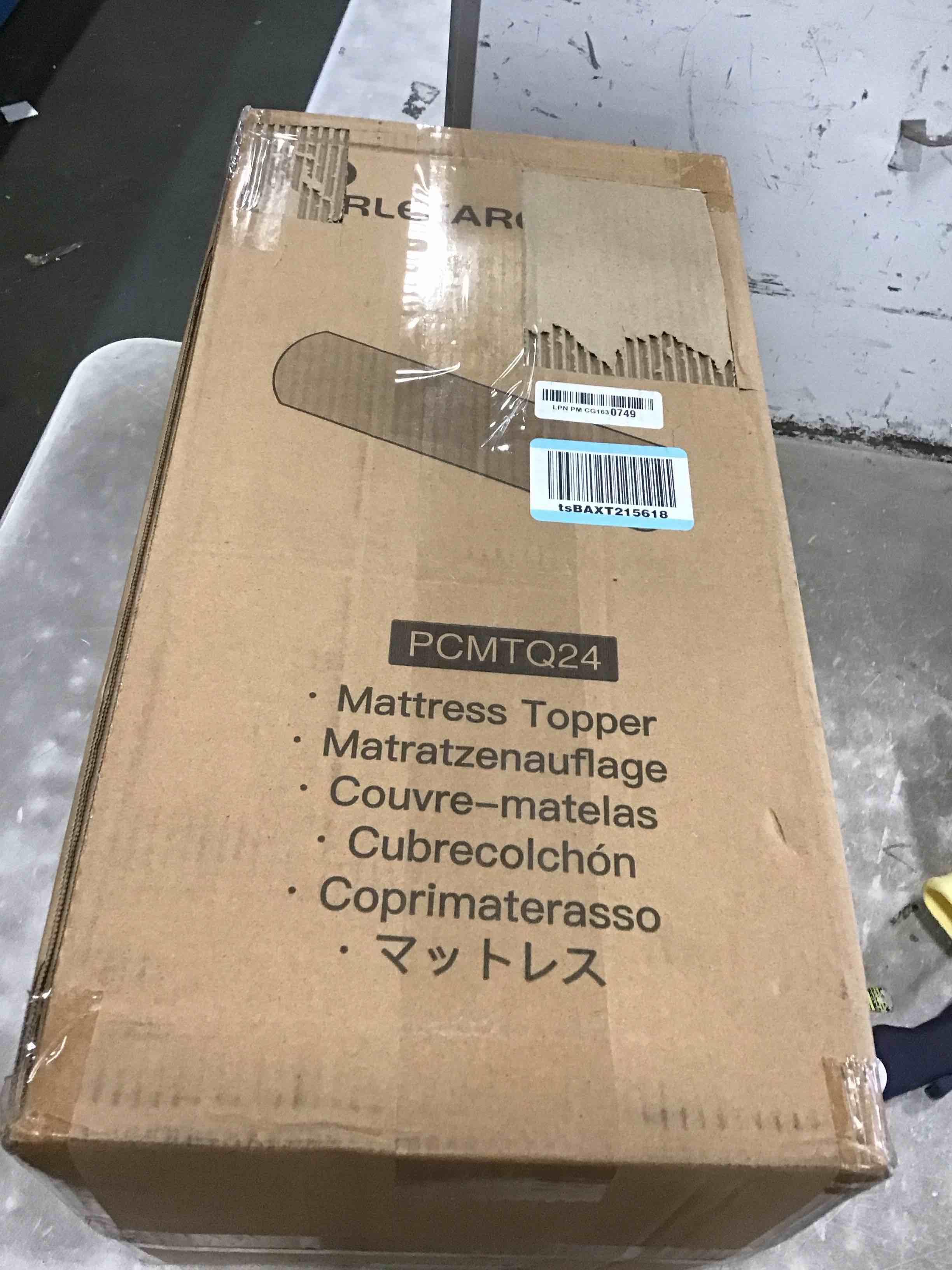 https://s3.amazonaws.com/lotting-images-prod/bidfta/RED6036109_1715622174438.jpeg